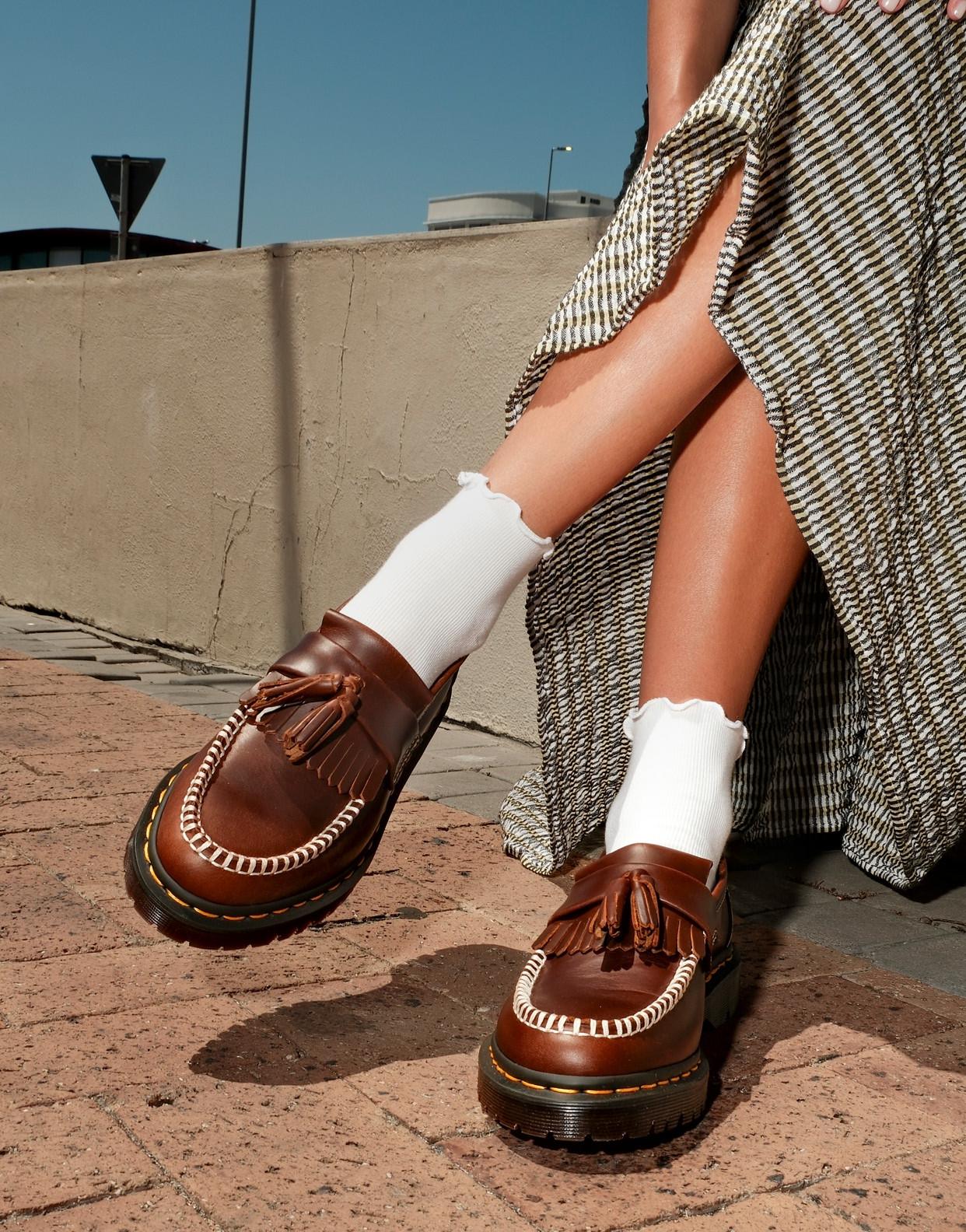 E_S6_HMP_MAR_BANNER_ADRIAN_BEN_TASSEL_DESKTOP?w=1920&fmt=auto&qlt=default			