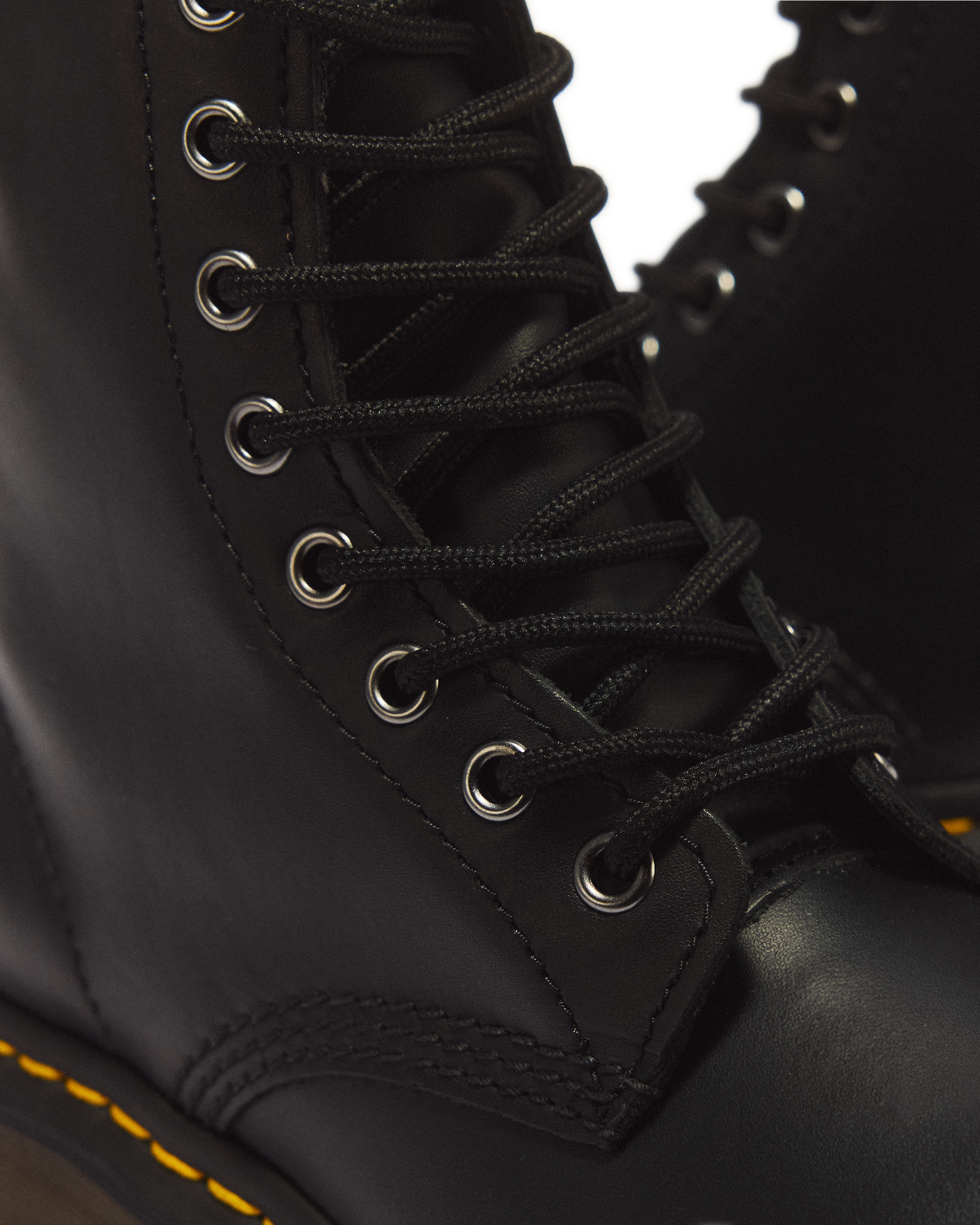 1460 Women's Nappa Leather Lace Up Boots in BLACK | Dr. Martens™