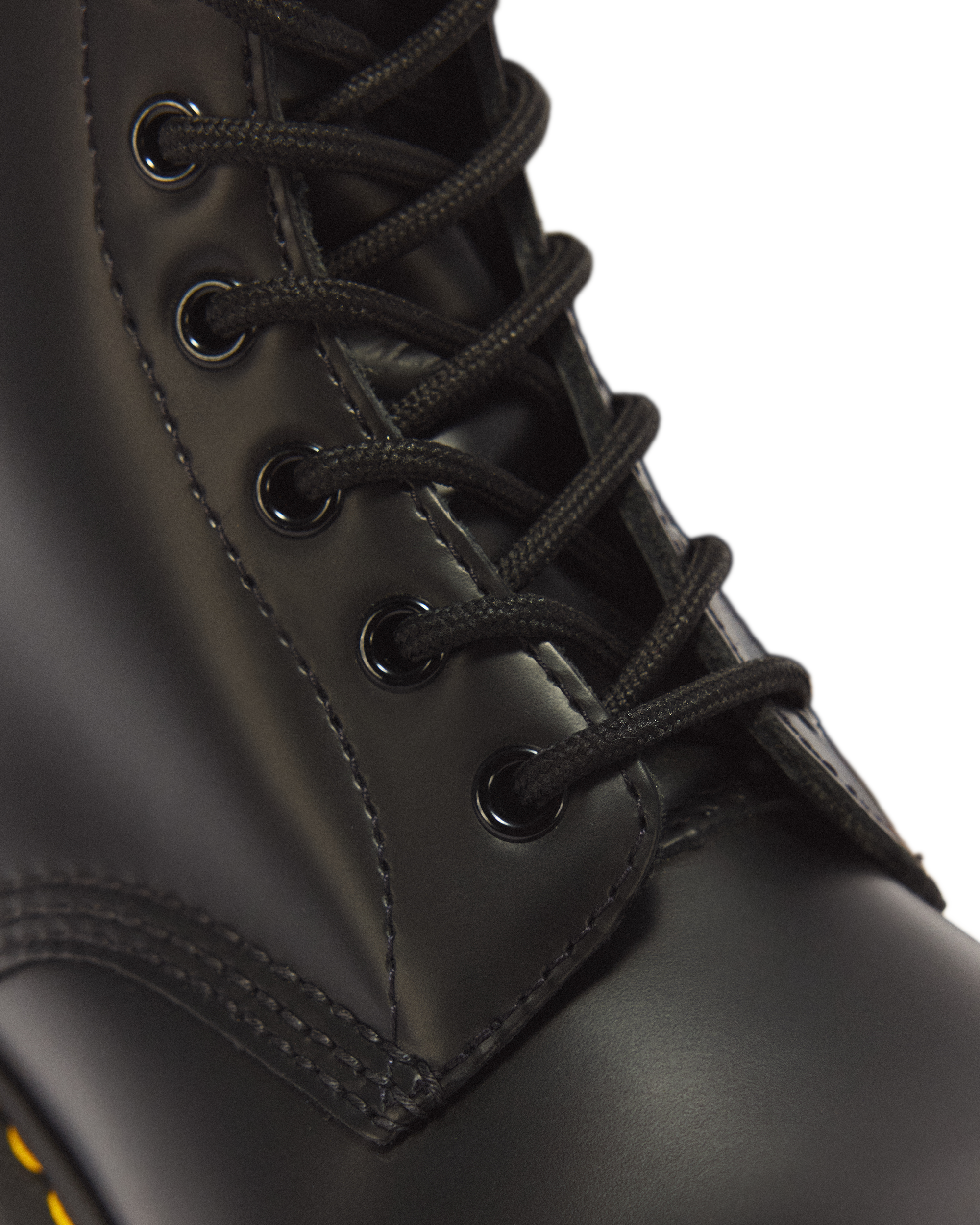1460 Smooth Leather Lace Up Boots in Black | Dr. Martens™