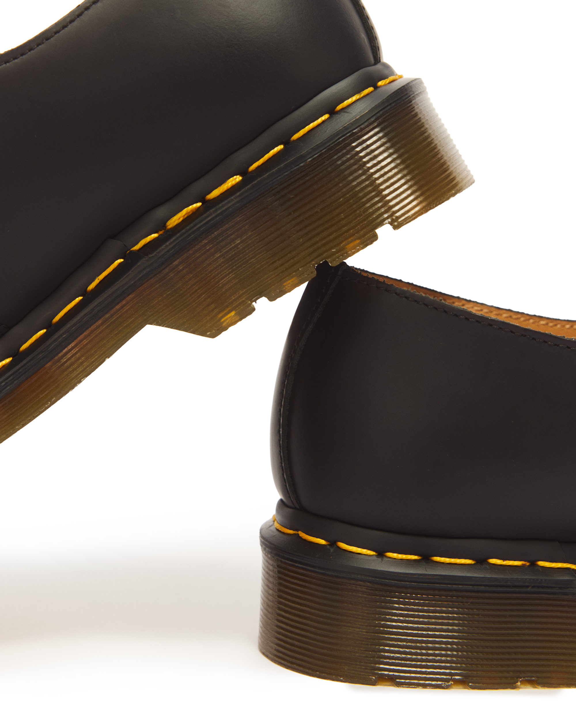 8065 Smooth Leather Mary Jane Shoes in Black | Dr. Martens™