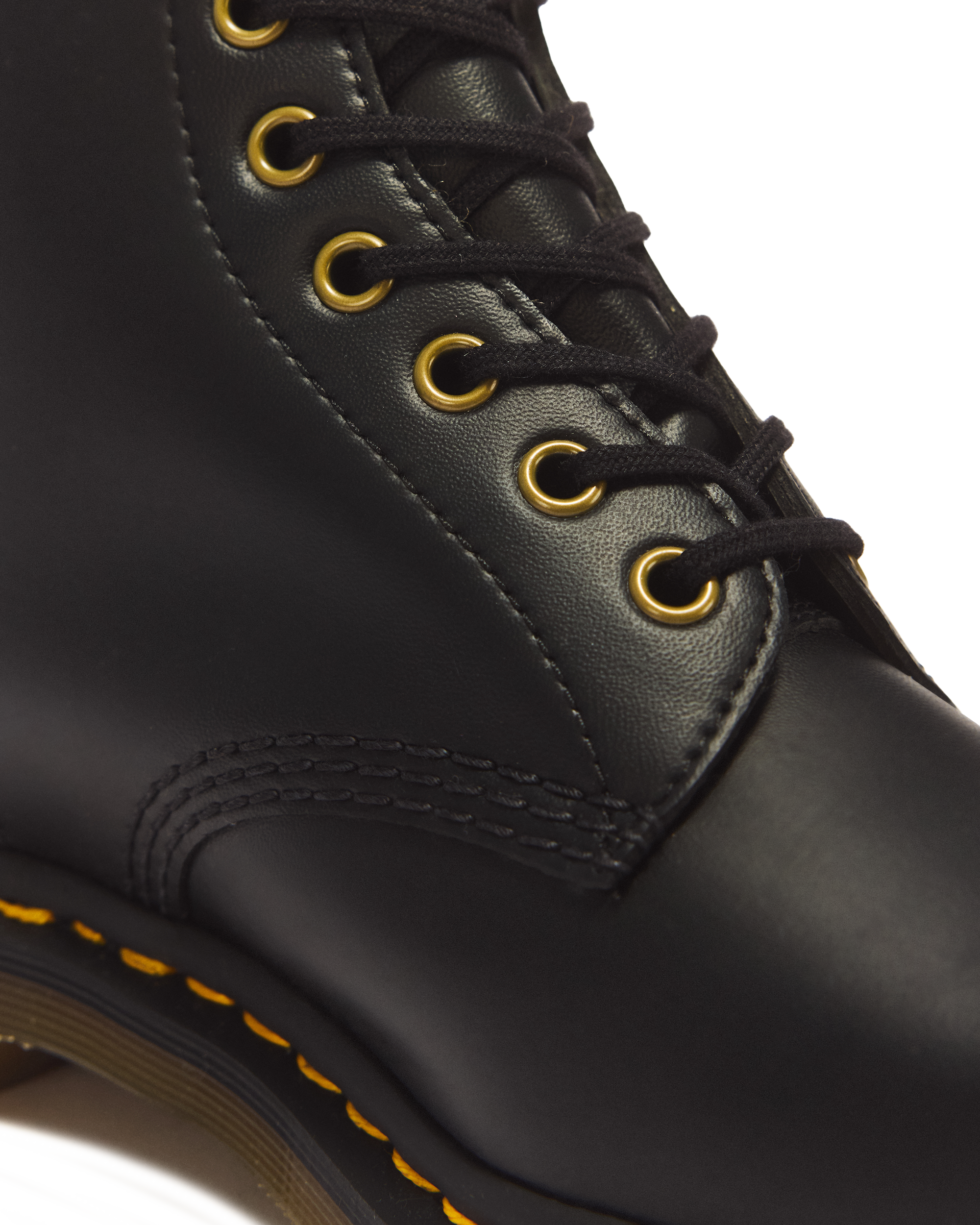 新品Dr.Martens ドクターマーチン　VEGAN 1460 1460 Vegan Lace Up Boots in Black | Dr. Martens™