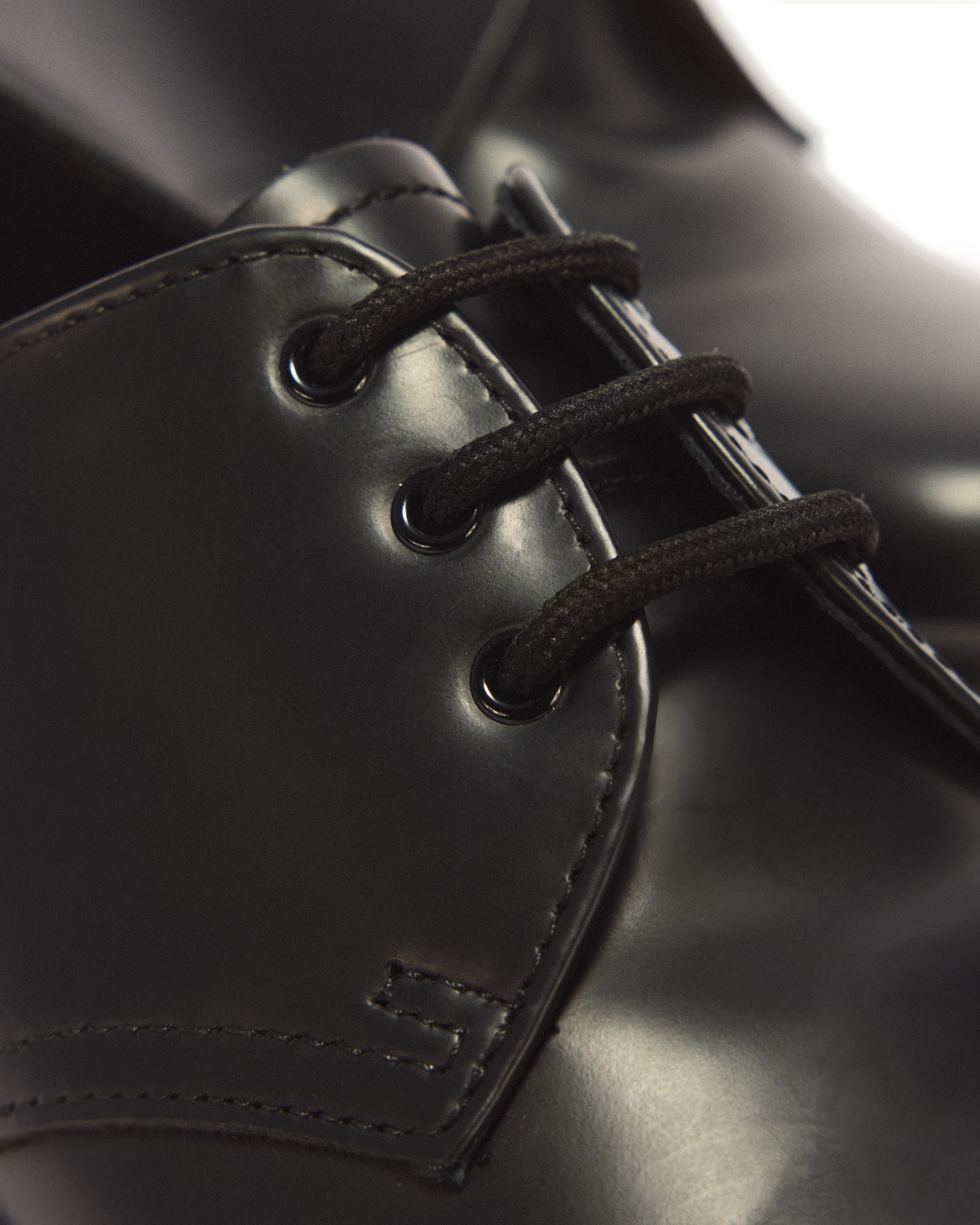 1461 Mono Smooth Leather Oxford Shoes in Black | Dr. Martens™