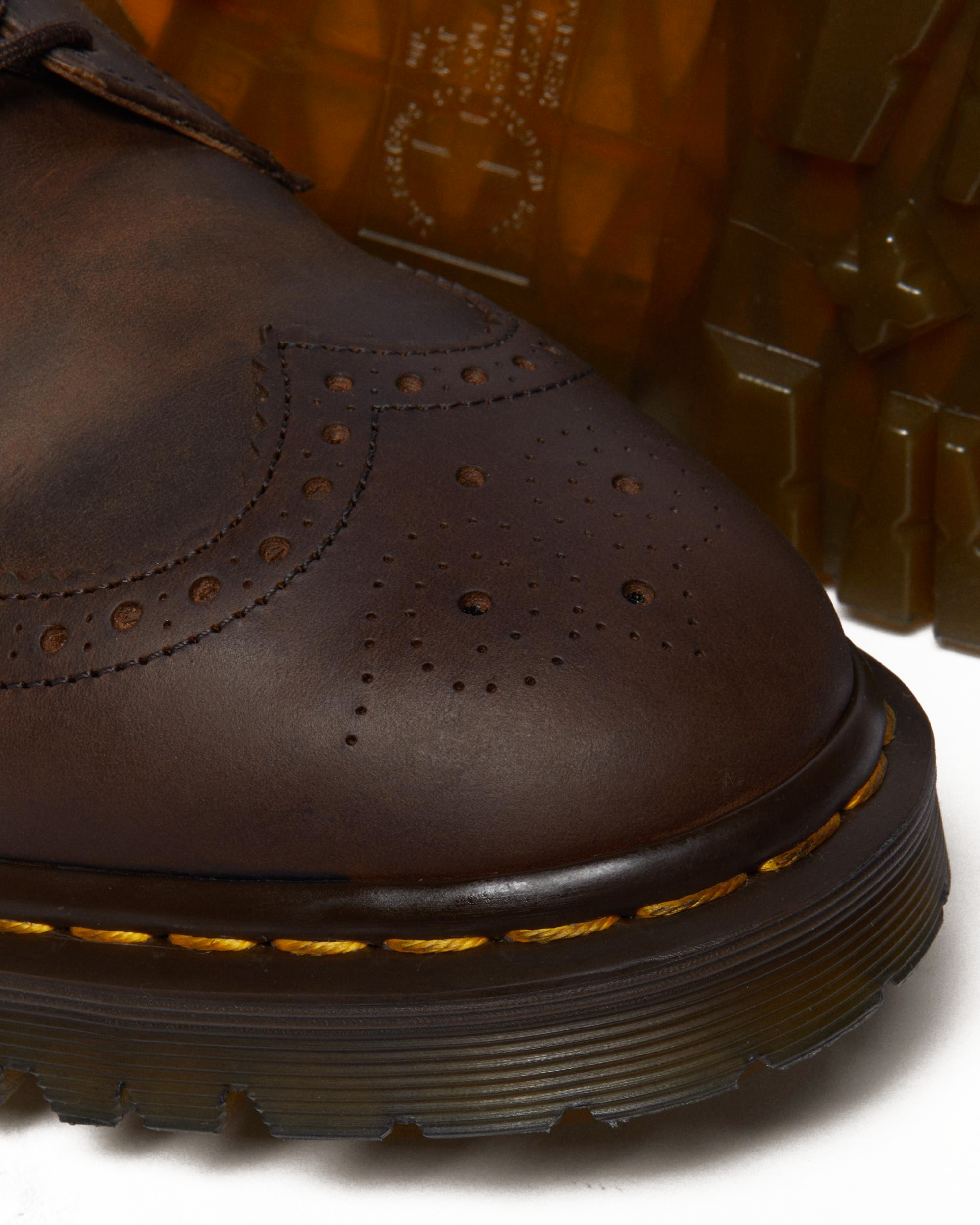 Zapatos Blucher 3989 de piel Crazy Horse calada