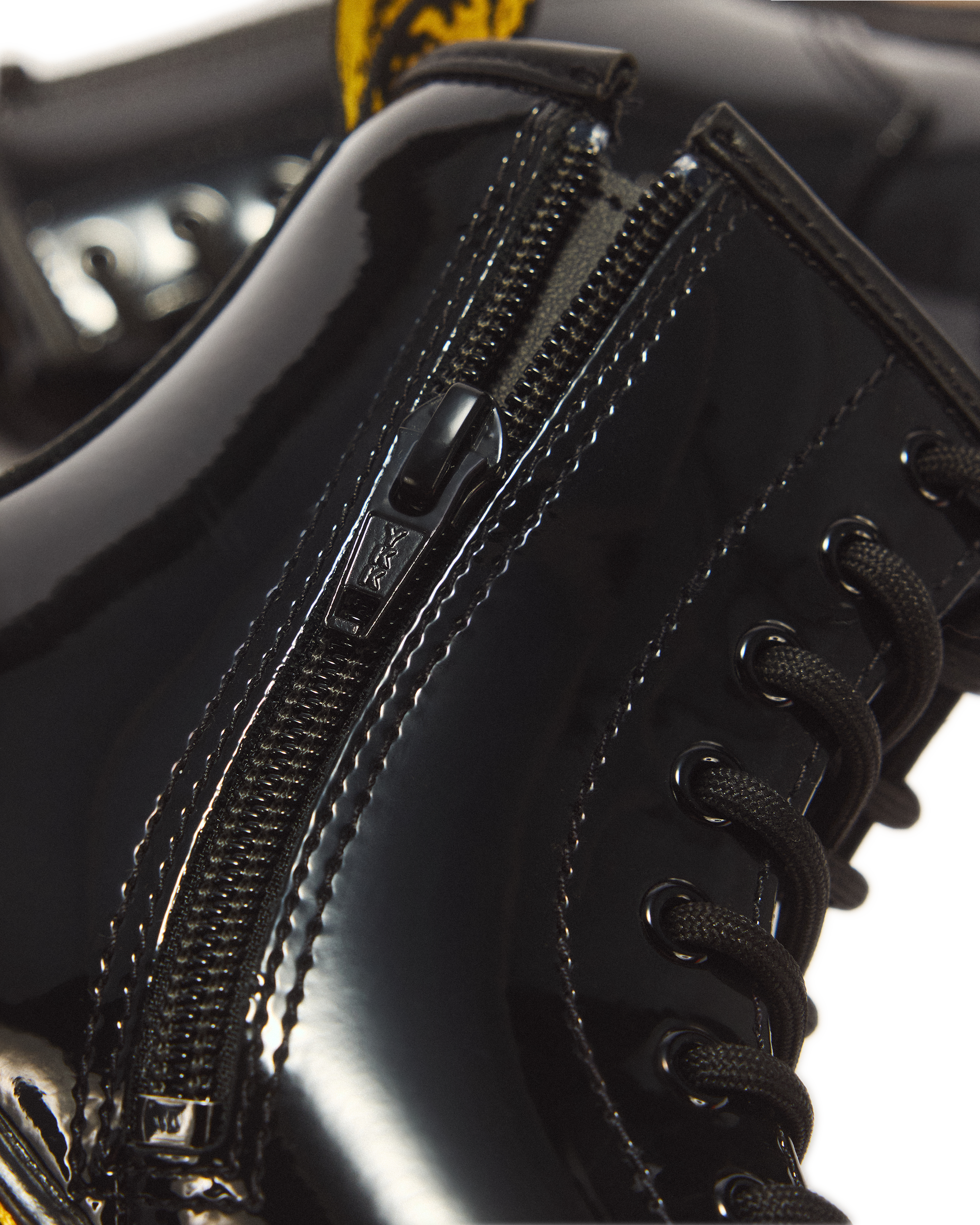 Junior 1460 Lacklederstiefel