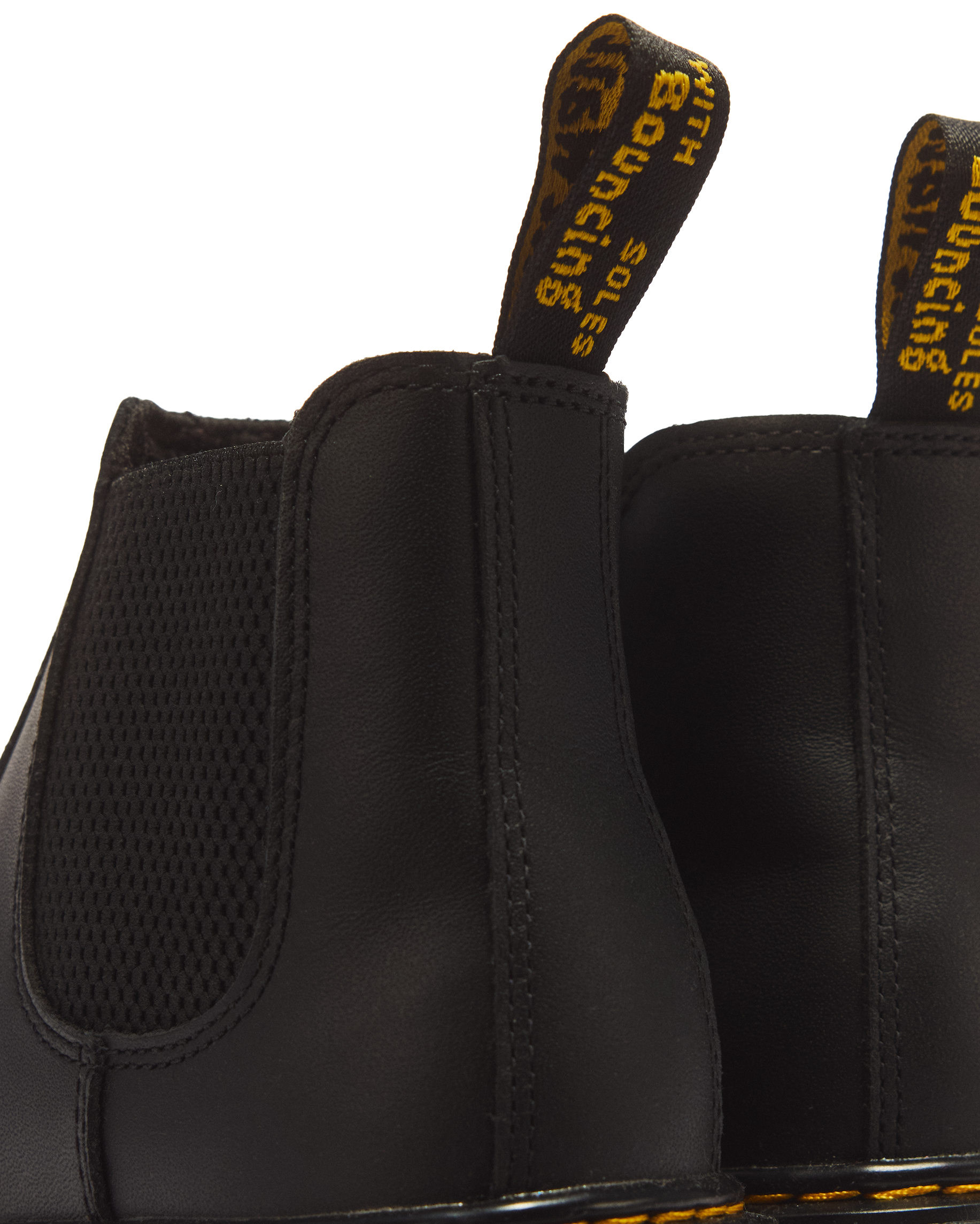 Youth 2976 Softy T Leather Chelsea Boots in BLACK | Dr. Martens™