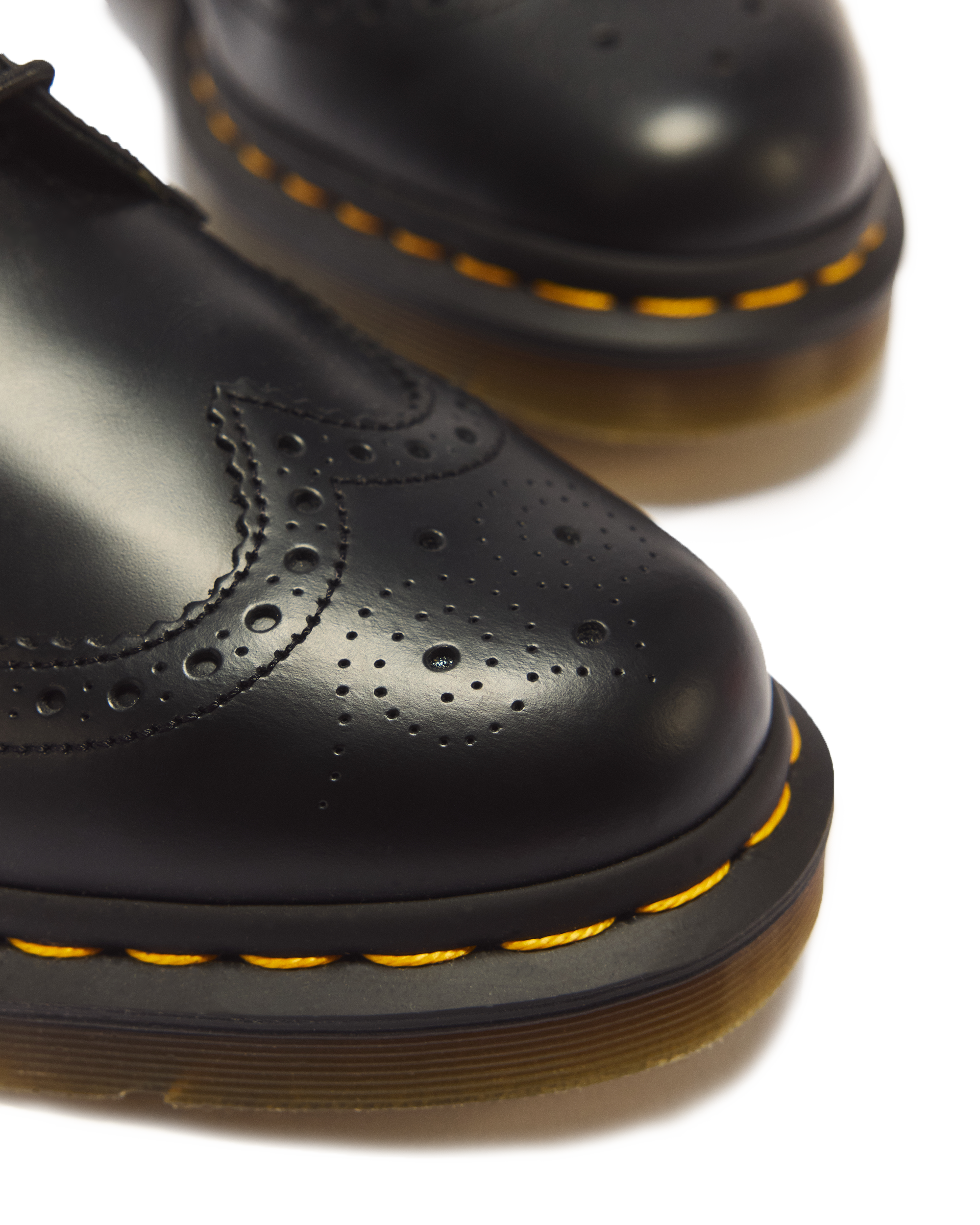 3989 Smooth Leather Brogue Shoes
