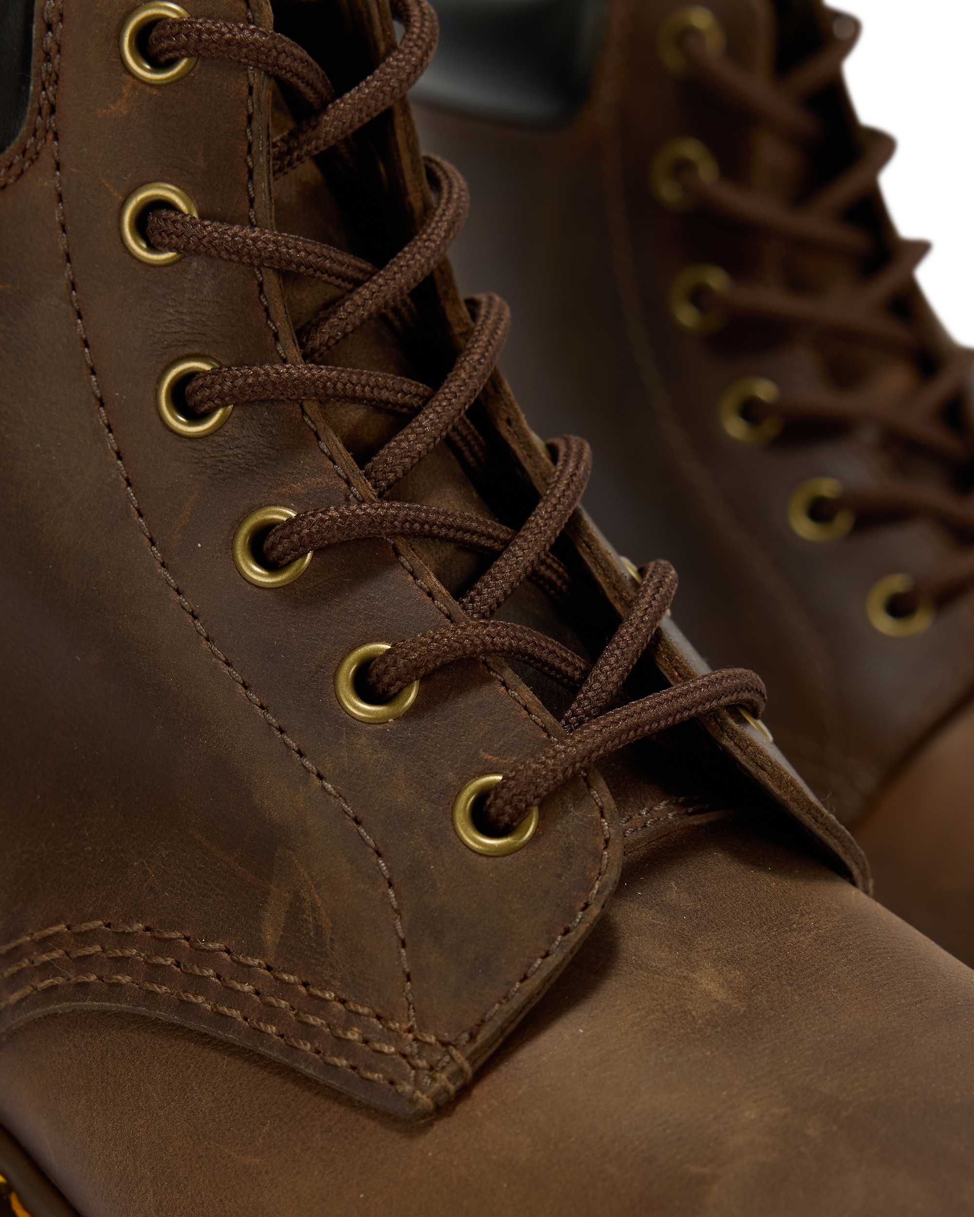 939 Ben Crazy Horse Leder Schnürstiefel