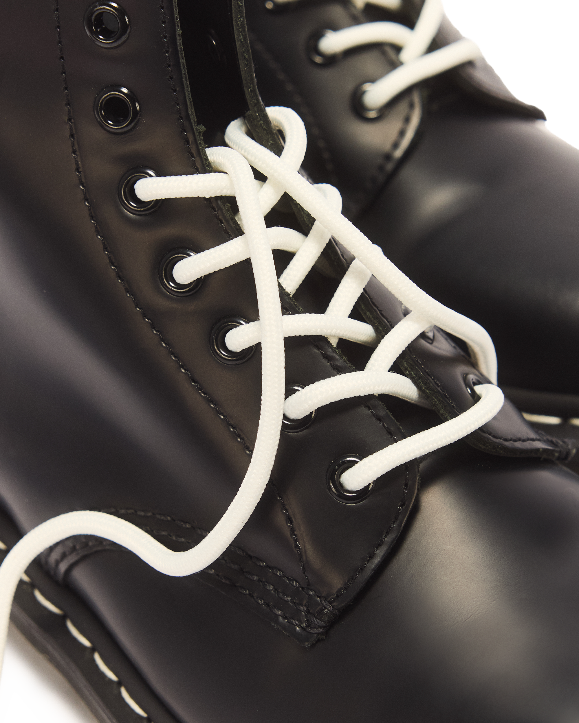 1460 Contrast Stitch Smooth Leather Boots in BLACK AND WHITE WELT