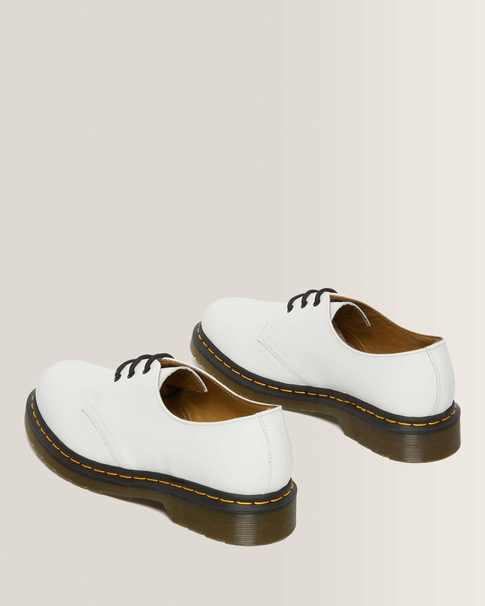1461 Smooth Leren Oxford Schoenen in WHITE | Dr. Martens™