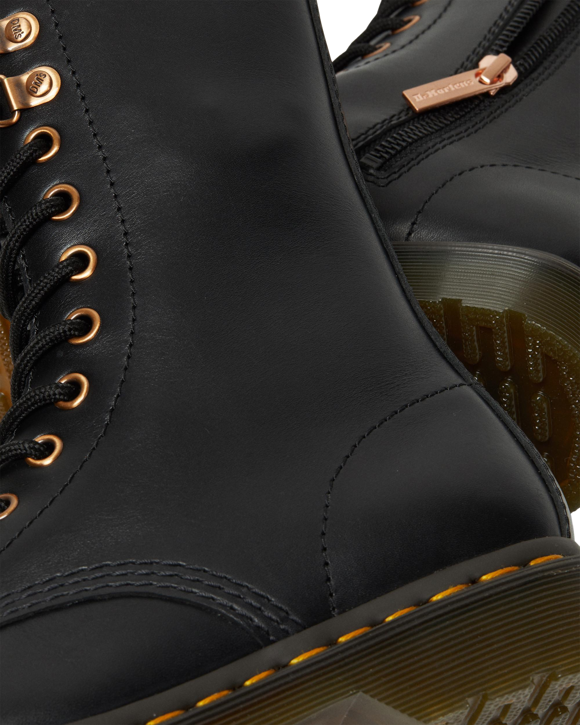 Boots Montantes 1490 Rose Gold Hardware en Cuir 