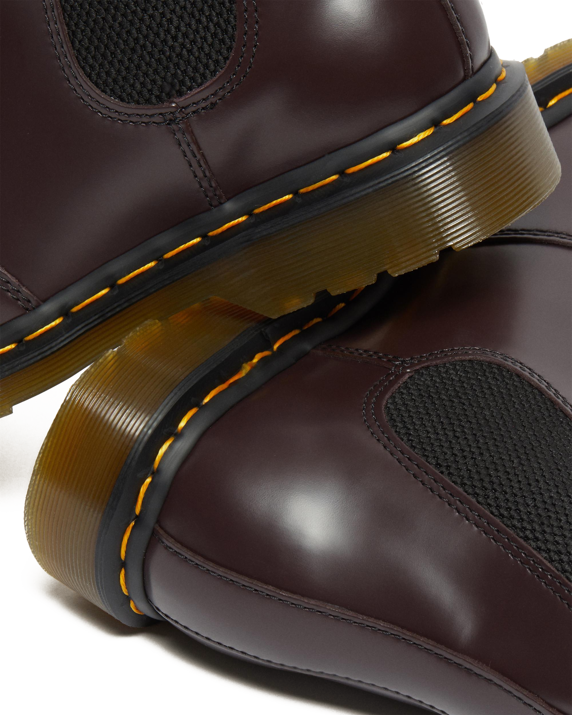 Stivaletti Chelsea di pelle  2976 con cuciture gialle Smooth