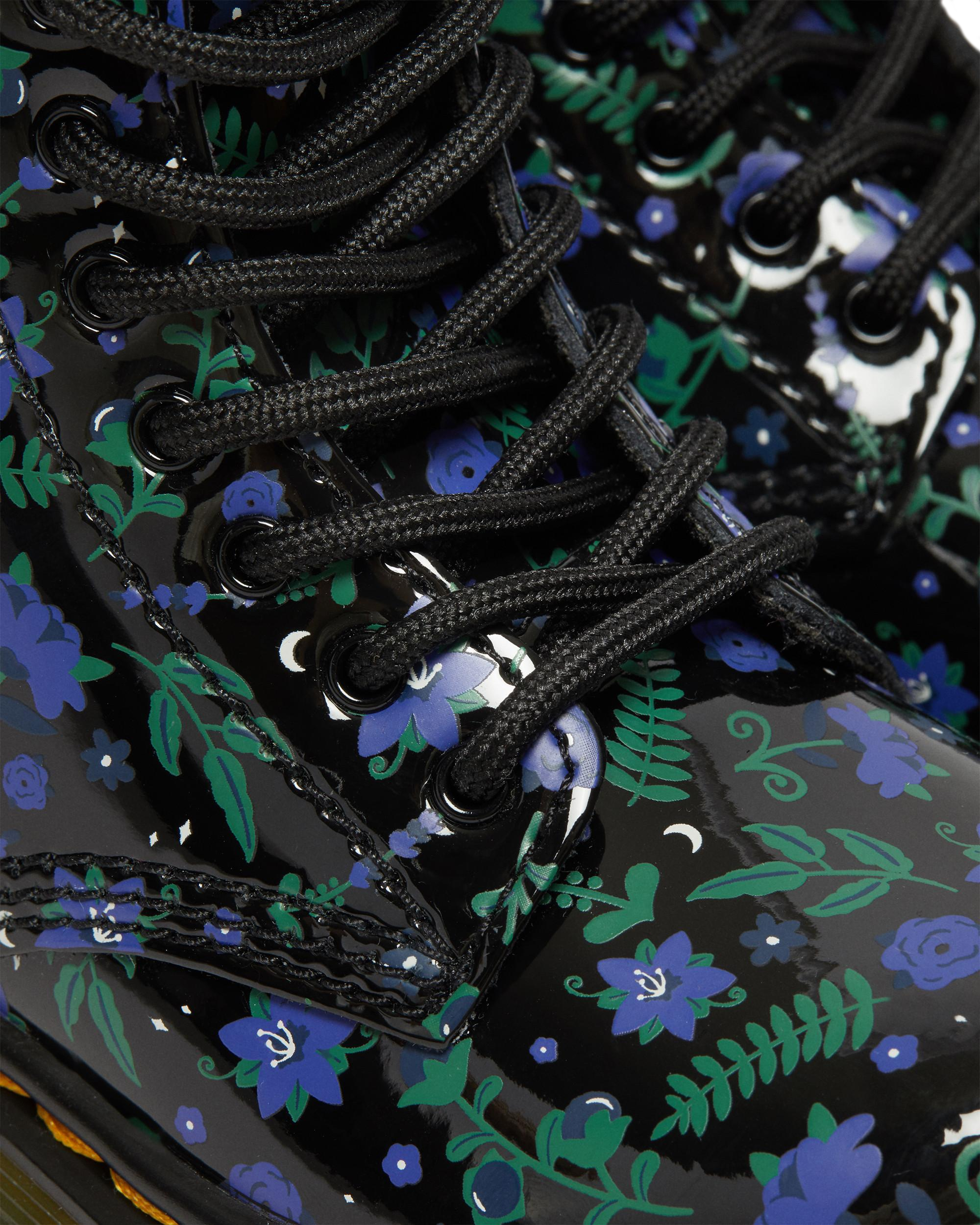 1460 T Black Mystic Garden 