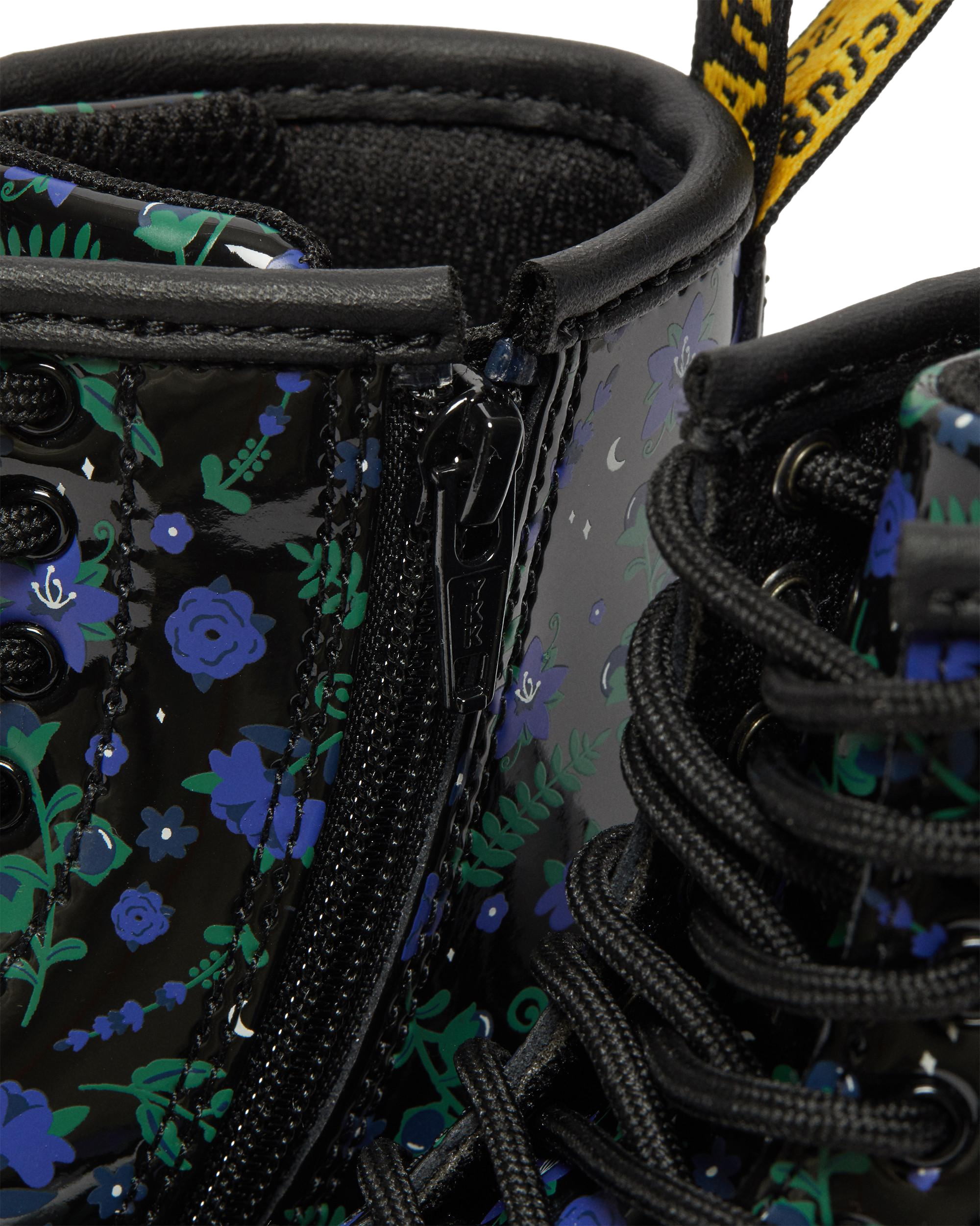 1460 T Black Mystic Garden 