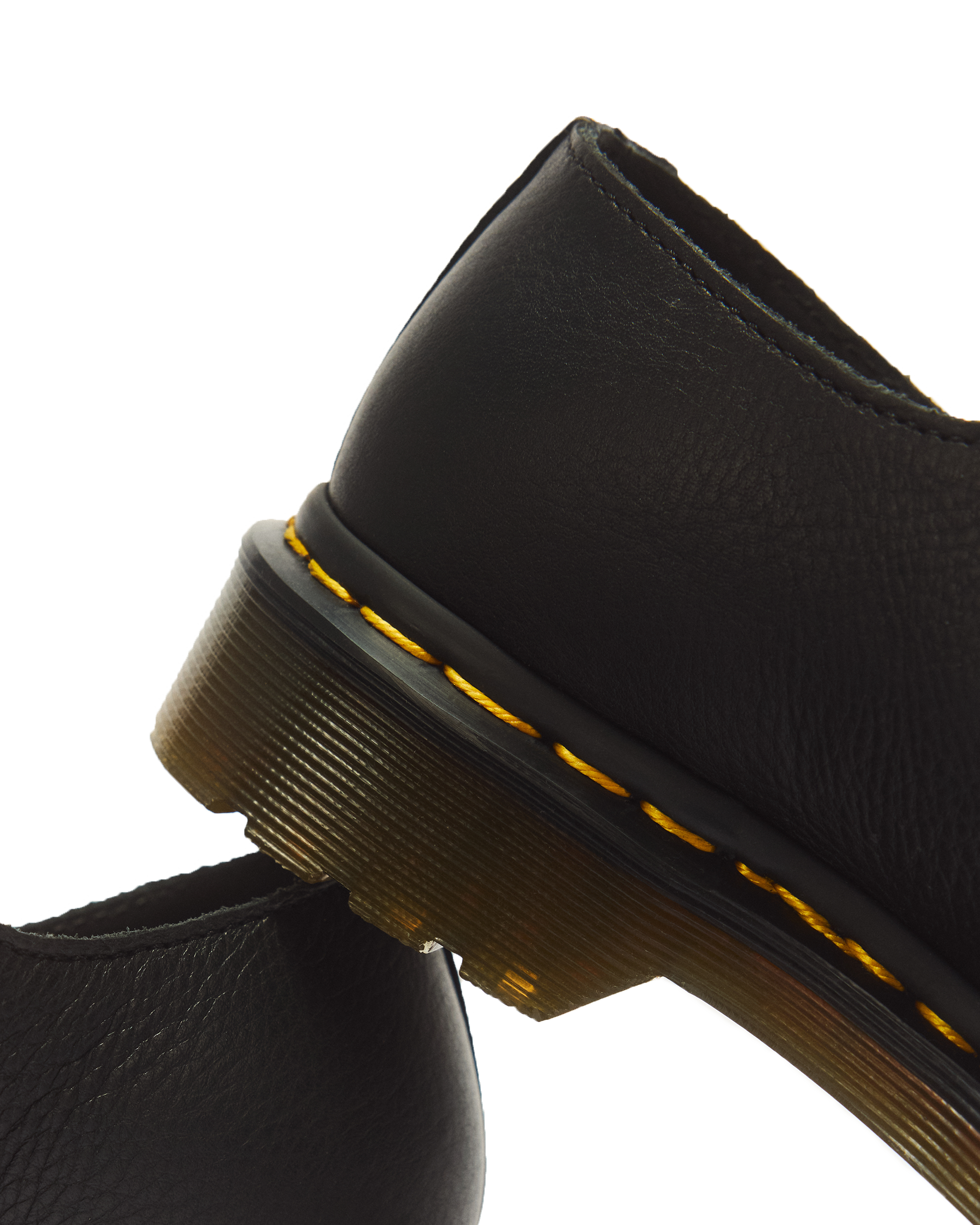 AIRWAIR in {{color}} | Dr. Martens™