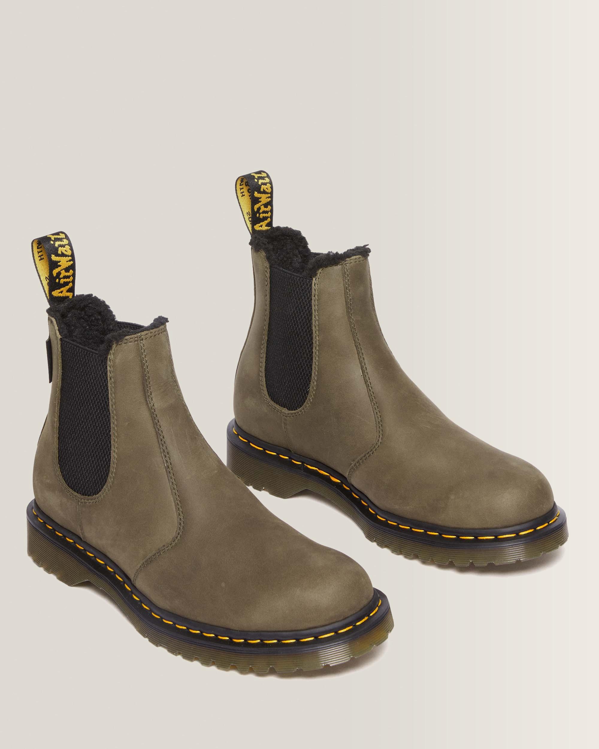 2976 Fleece Lined Leather Chelsea Boots