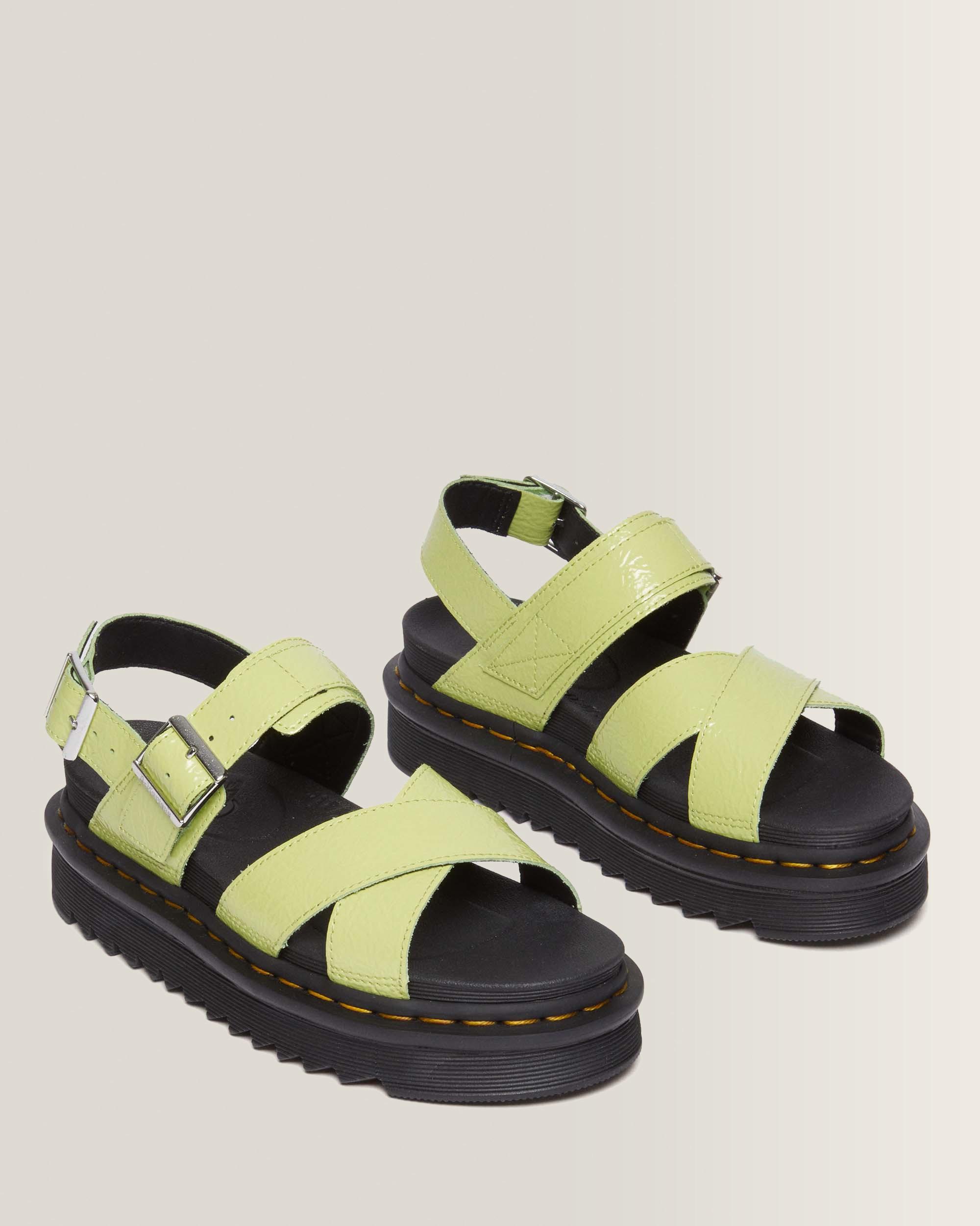Voss II Distressed Patent Leder Sandalen