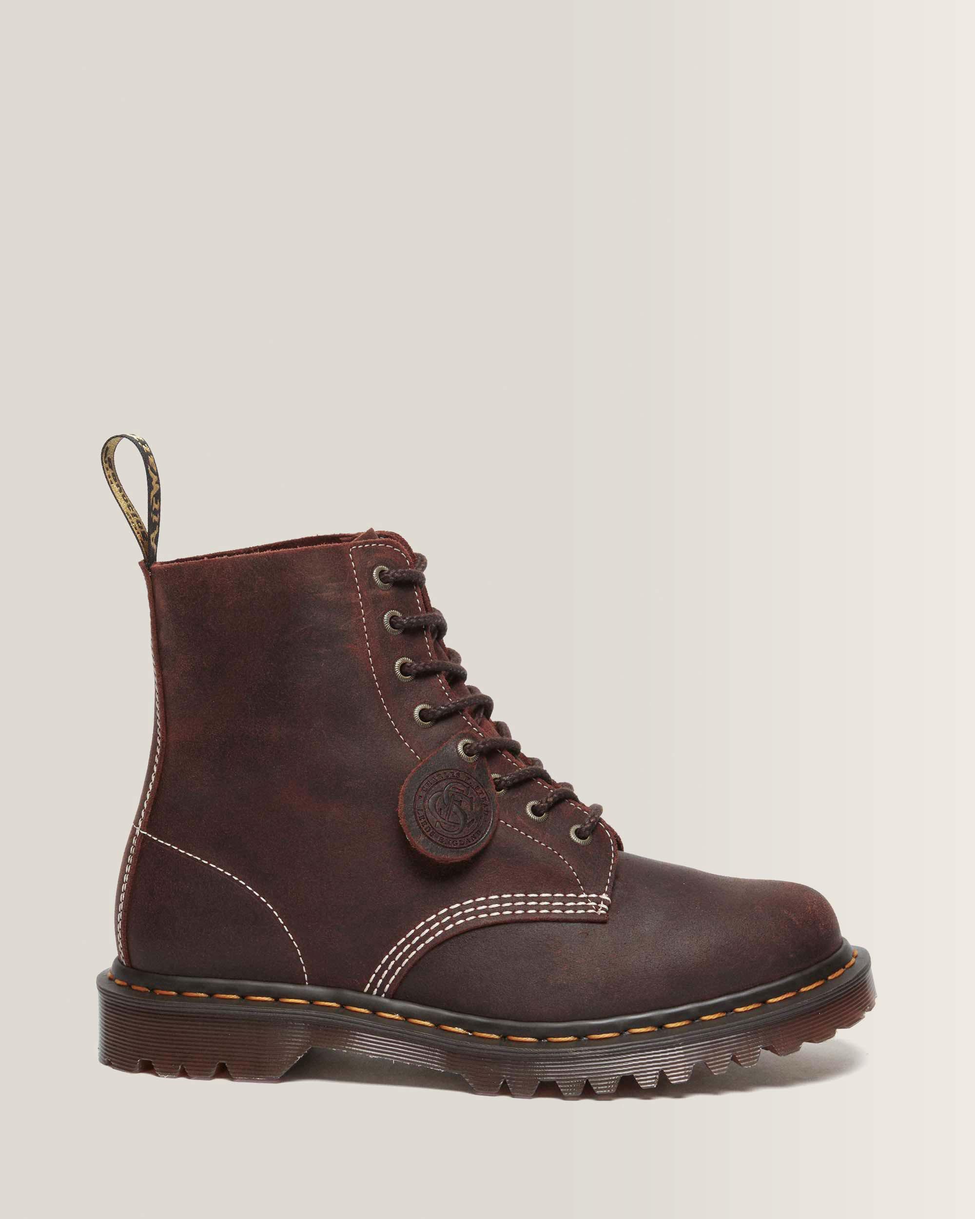 1460 Wax Commander Leather Lace Up Boots in Brown | Dr. Martens™