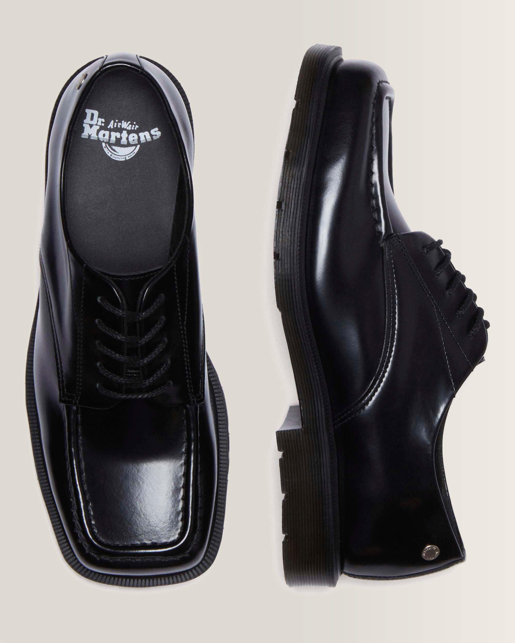 Durrow 5i Buttero Dress Shoes in Black Buttero | Dr. Martens™