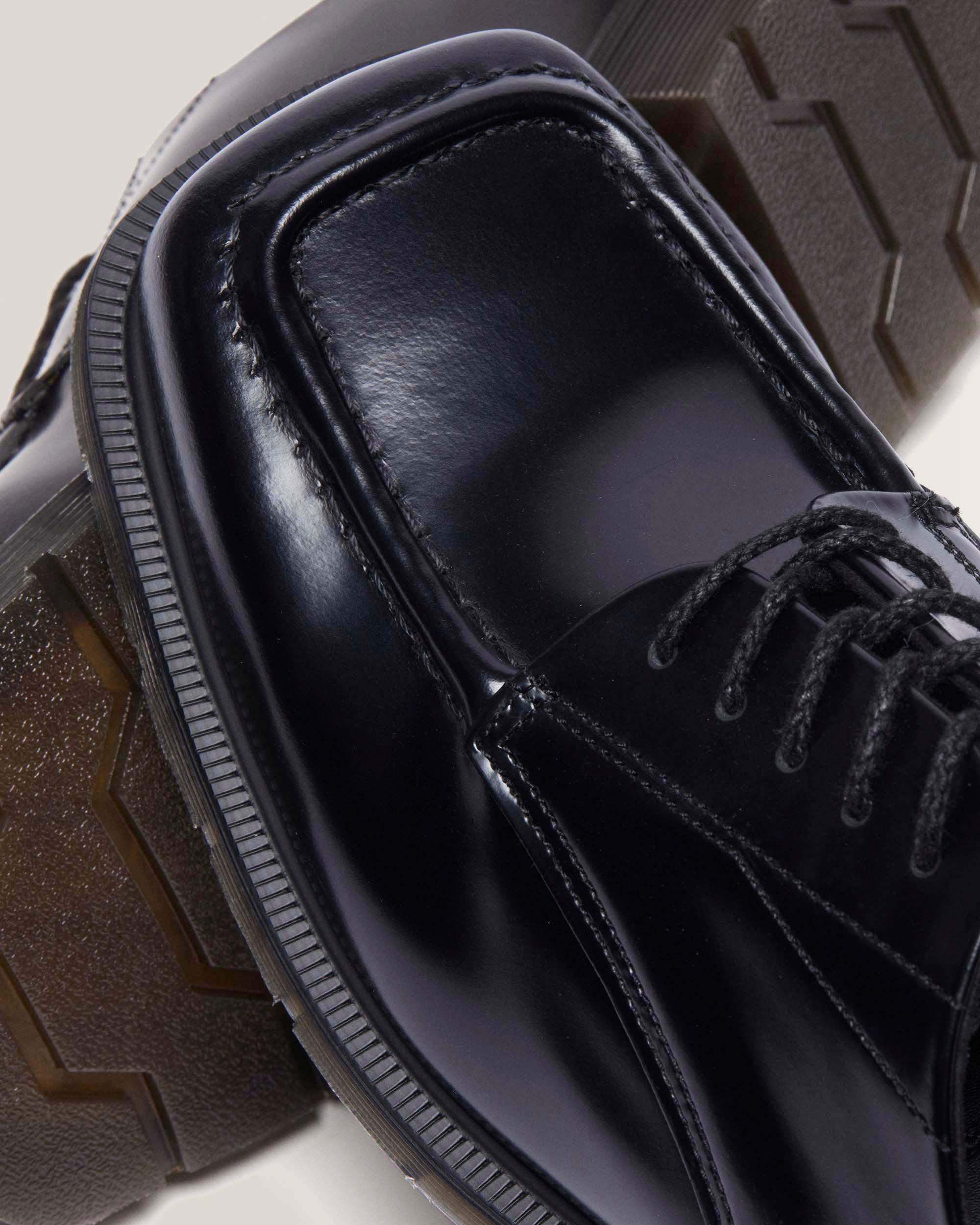 Durrow 5i Buttero Dress Shoes in Black Buttero | Dr. Martens™