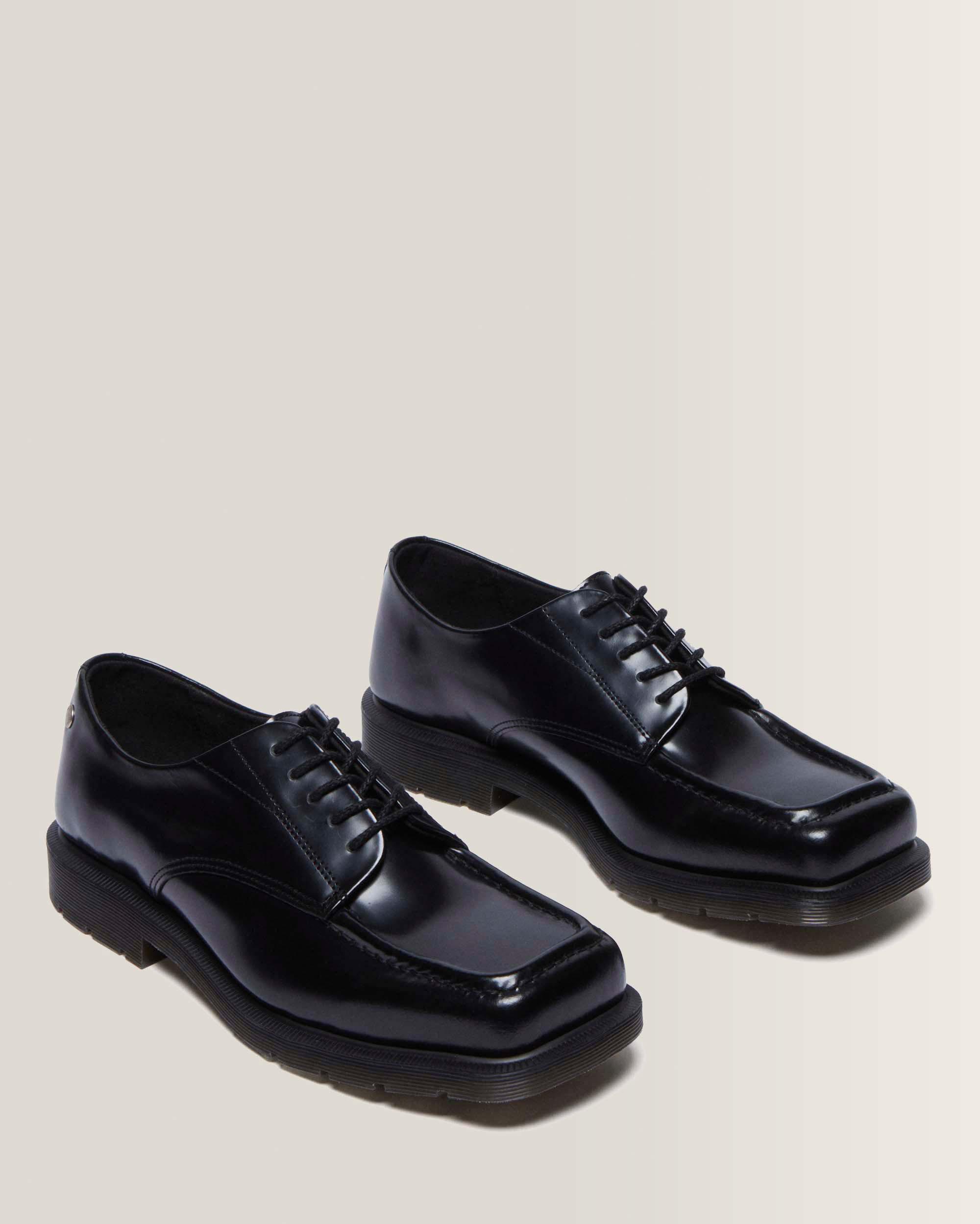 Durrow 5i Buttero Dress Shoes in Black Buttero | Dr. Martens™