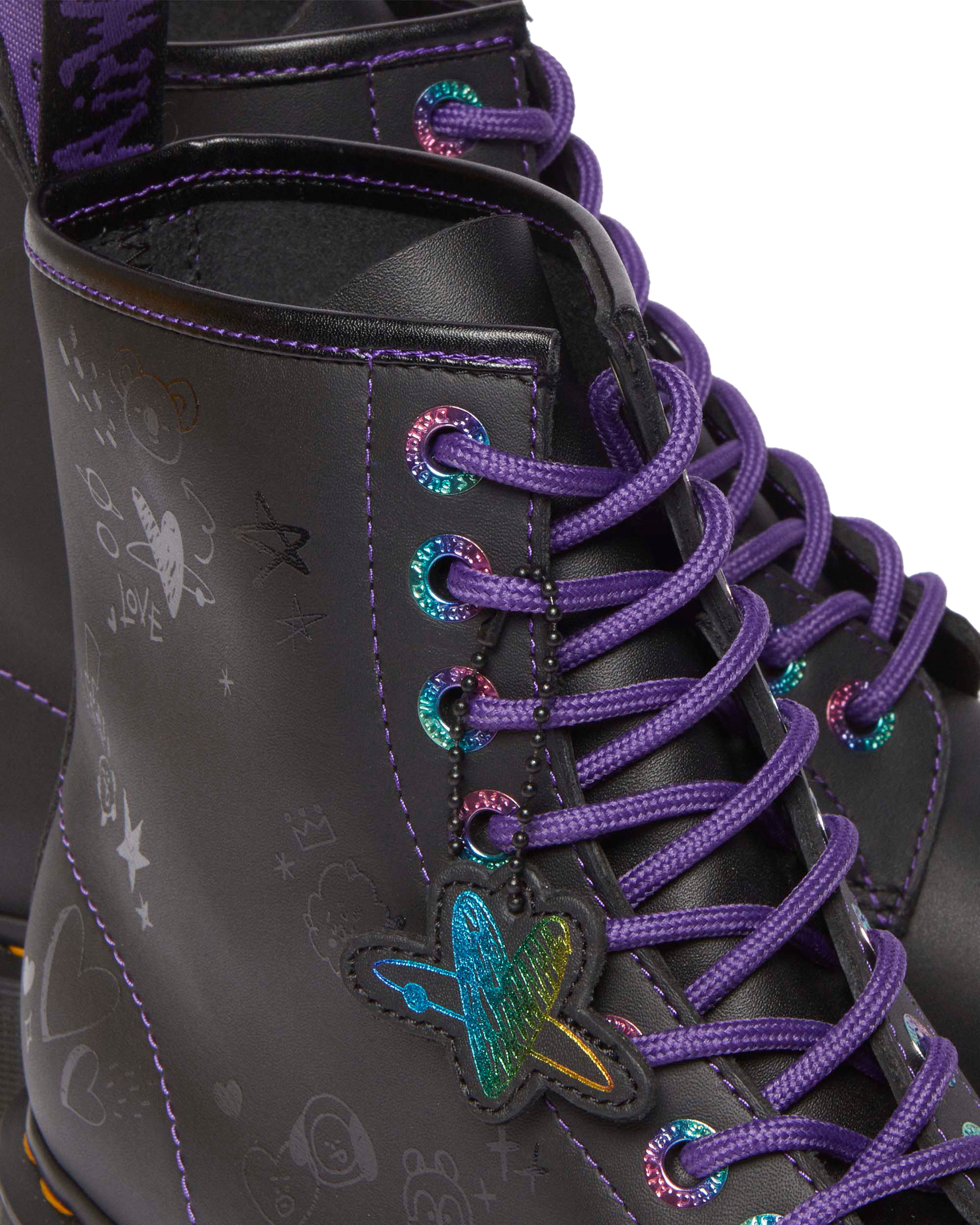 1460 BT21 Leather Lace Up Boots in BLACK | Dr. Martens™