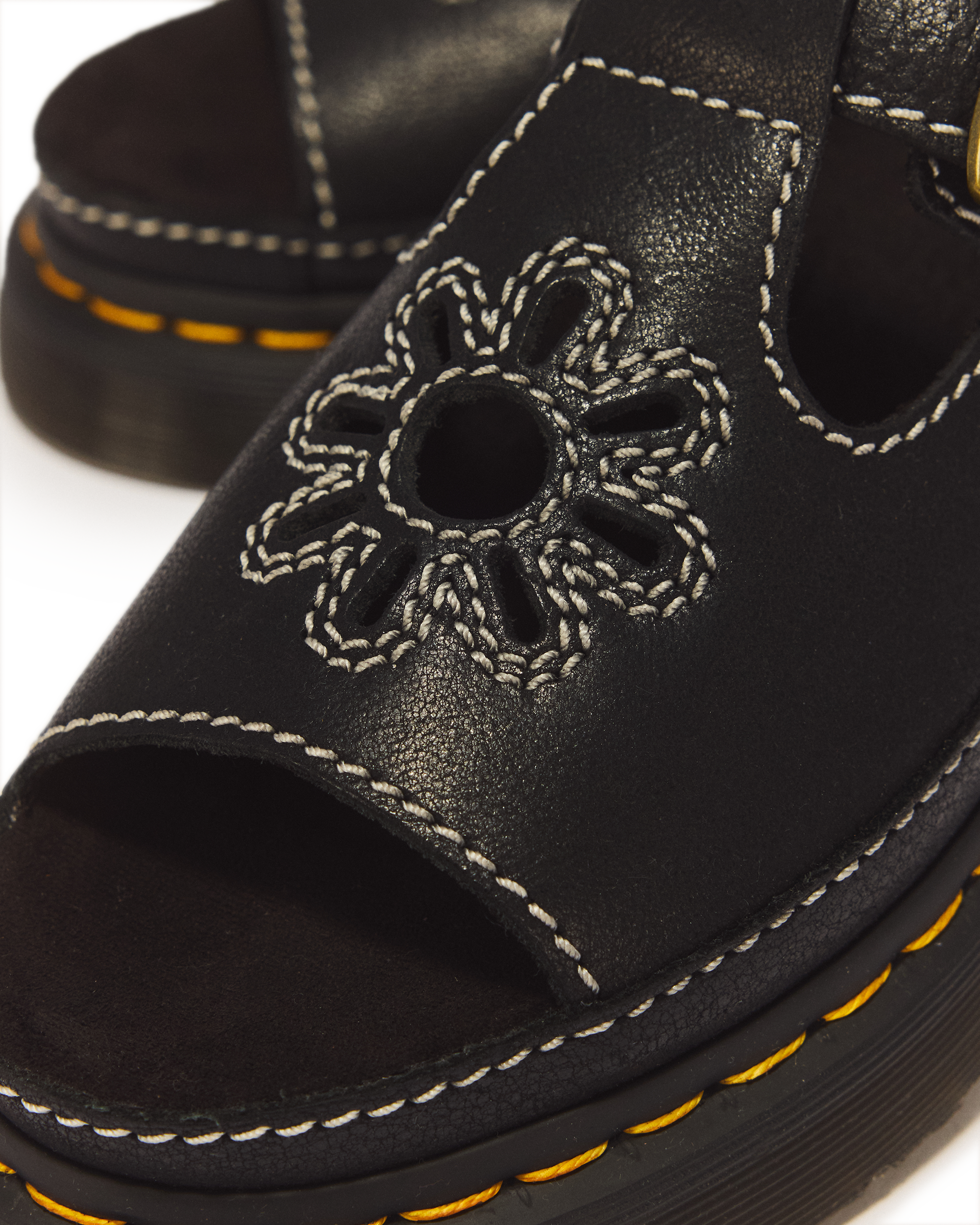 Dunnet Flower Full Grain Leather Sandals