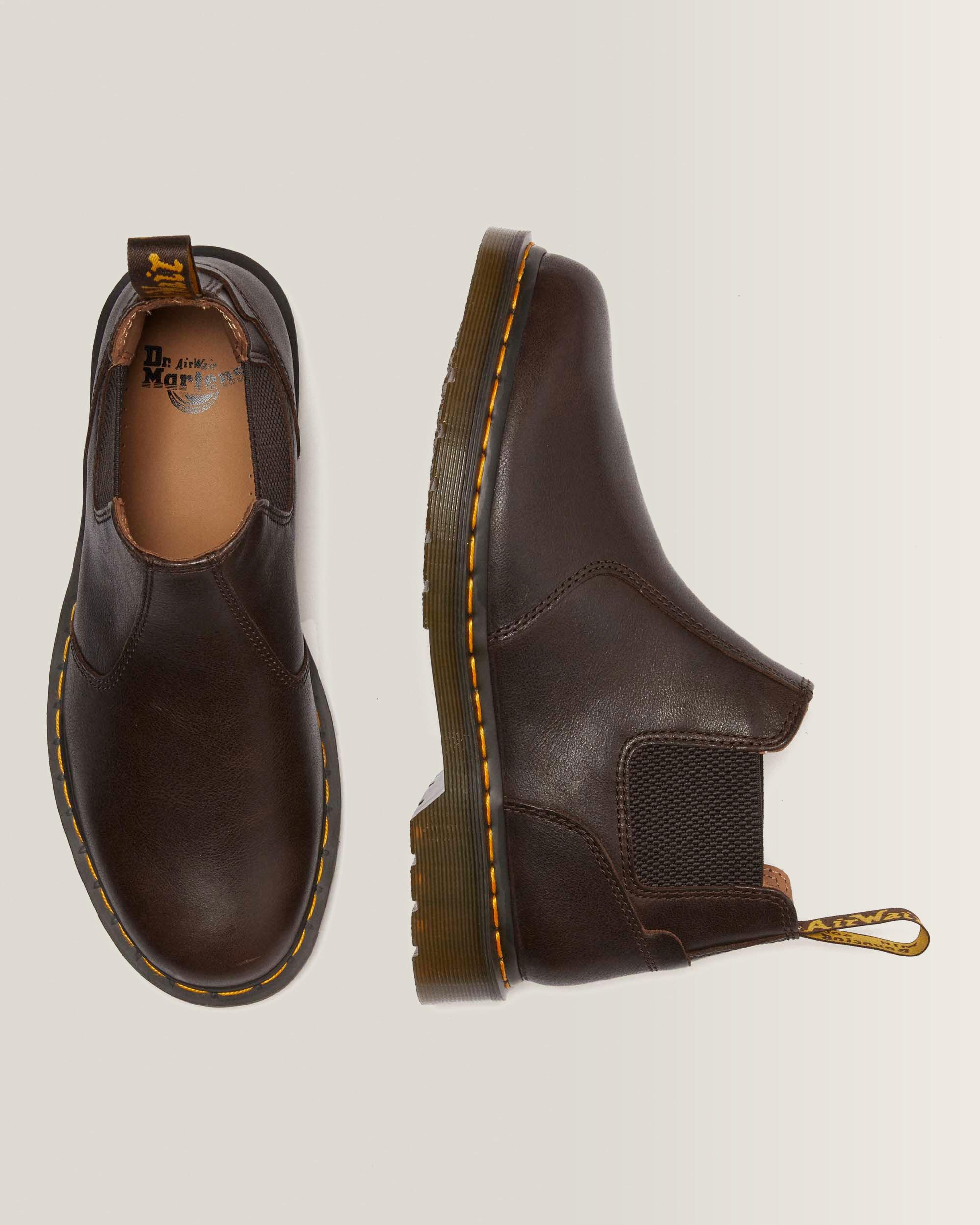 2976 Lo Rogue Leather Chelsea Boots