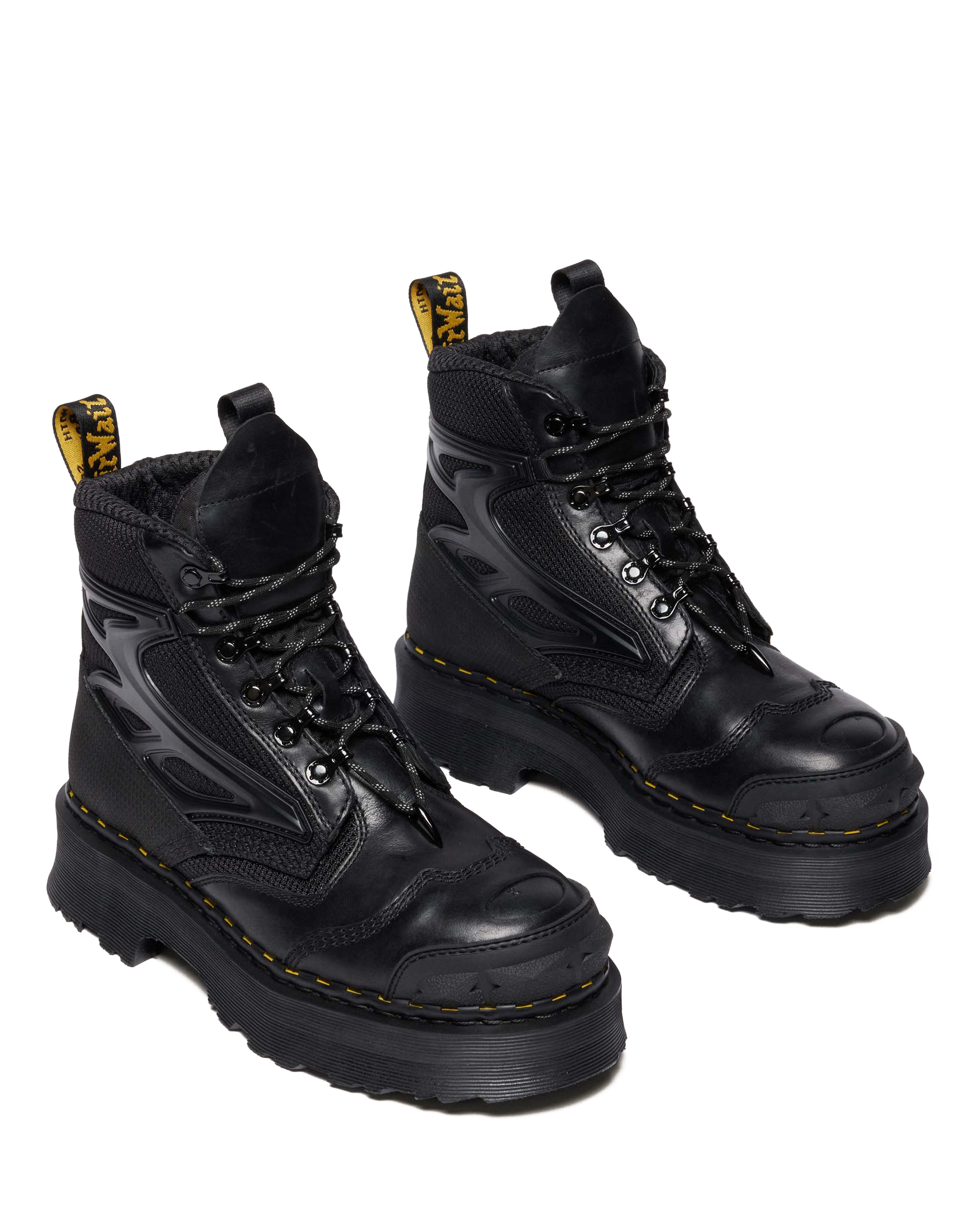 EXOSHIELD XX01 steel toe leather boots in BLACK | Dr. Martens™