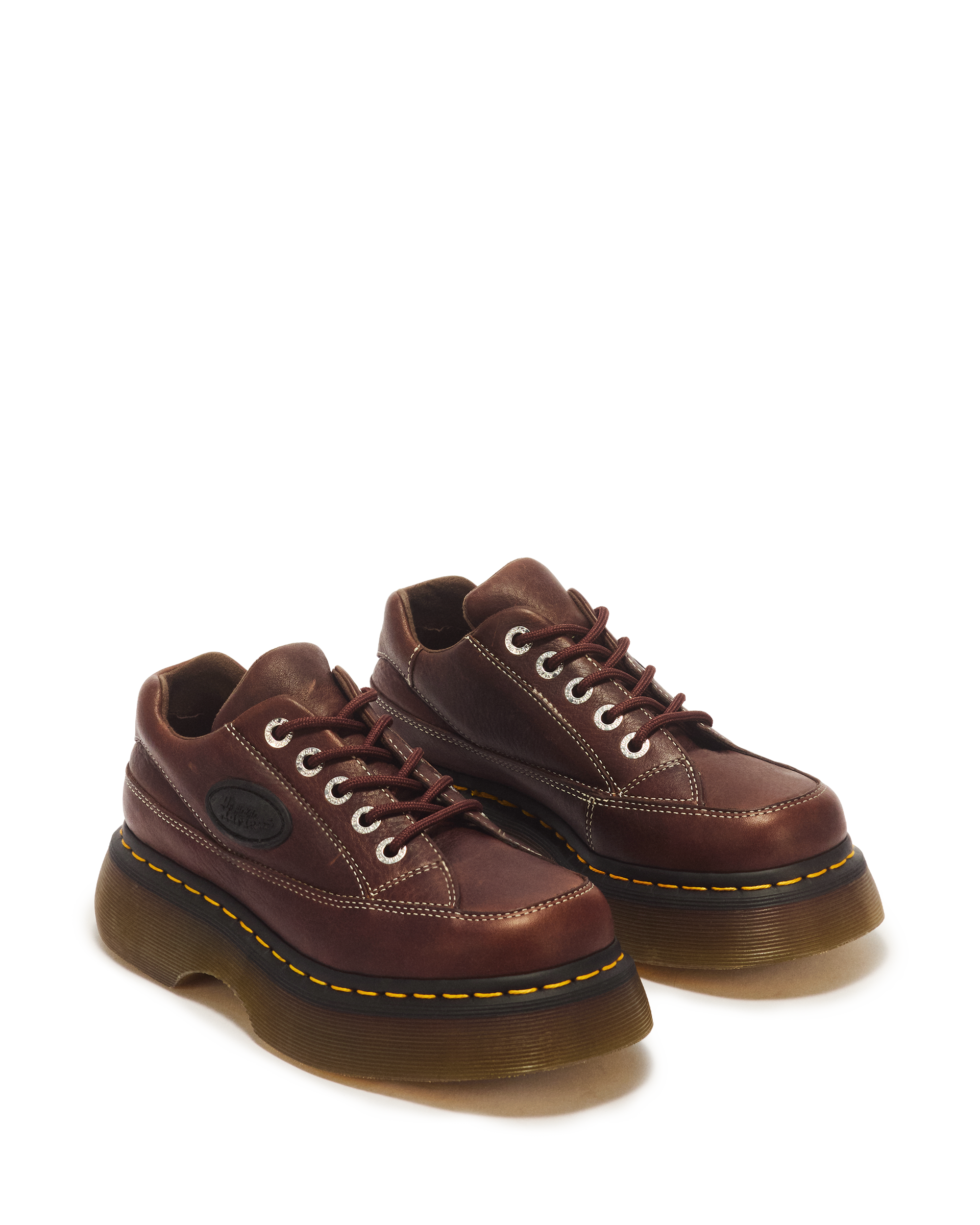 Buzz Grizzly leren schoenen met vijf veterogen