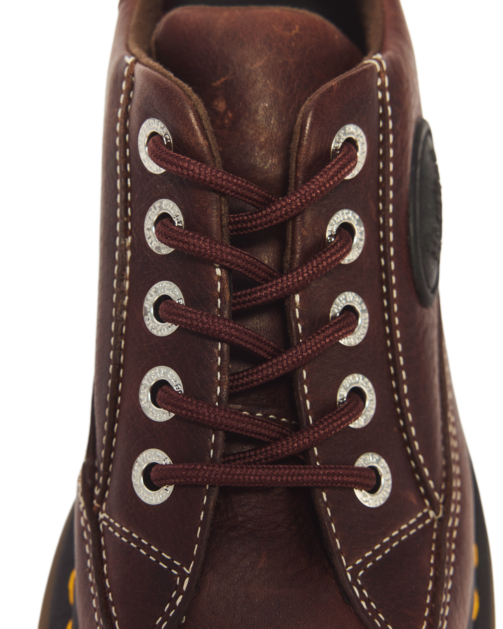 Buzz Grizzly leren schoenen met vijf veterogen