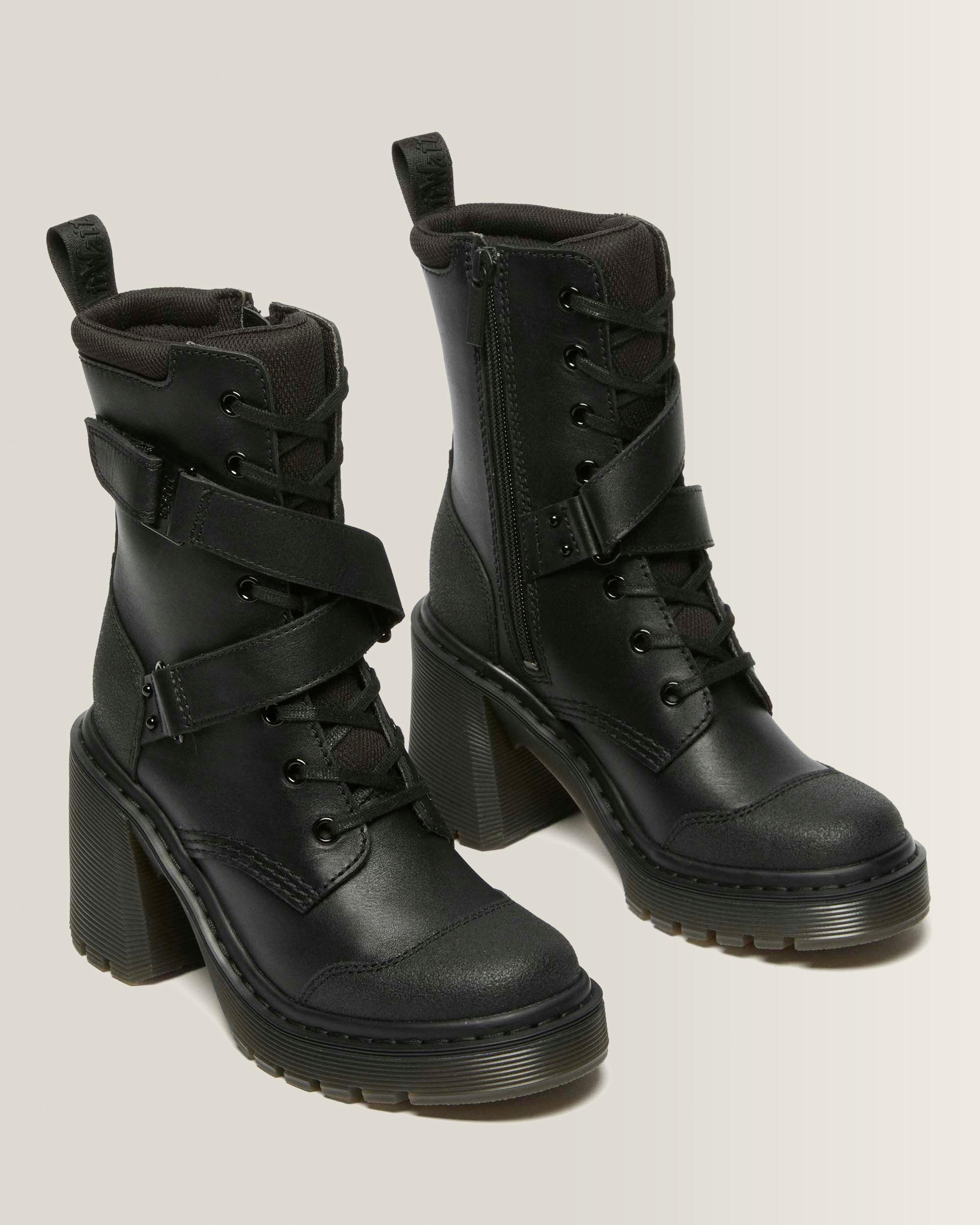 Boots Chesney Tech À Talons, Brides Et 8 Œillets  