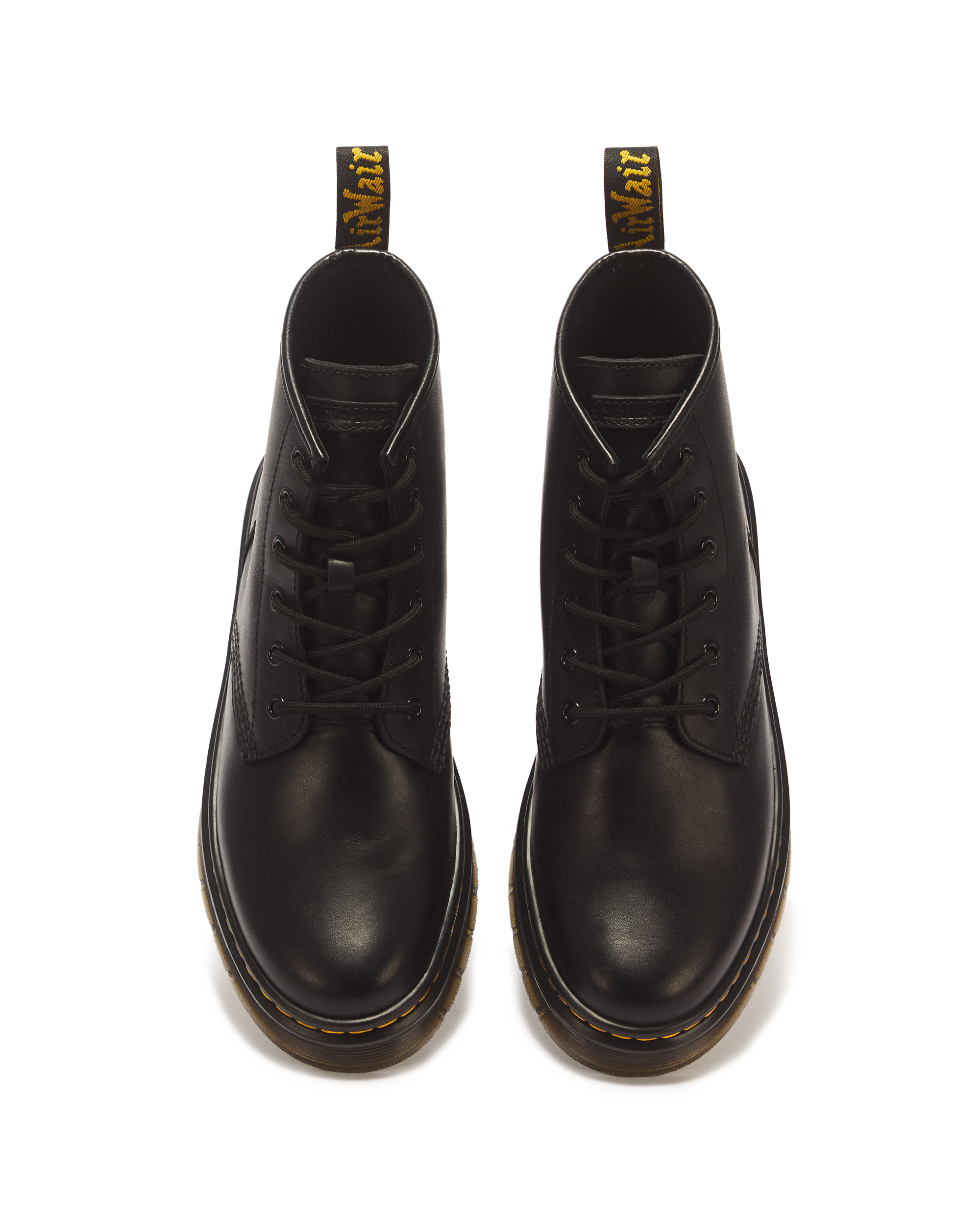 Brookline Soft Leather Chukka Boots | Dr. Martens™