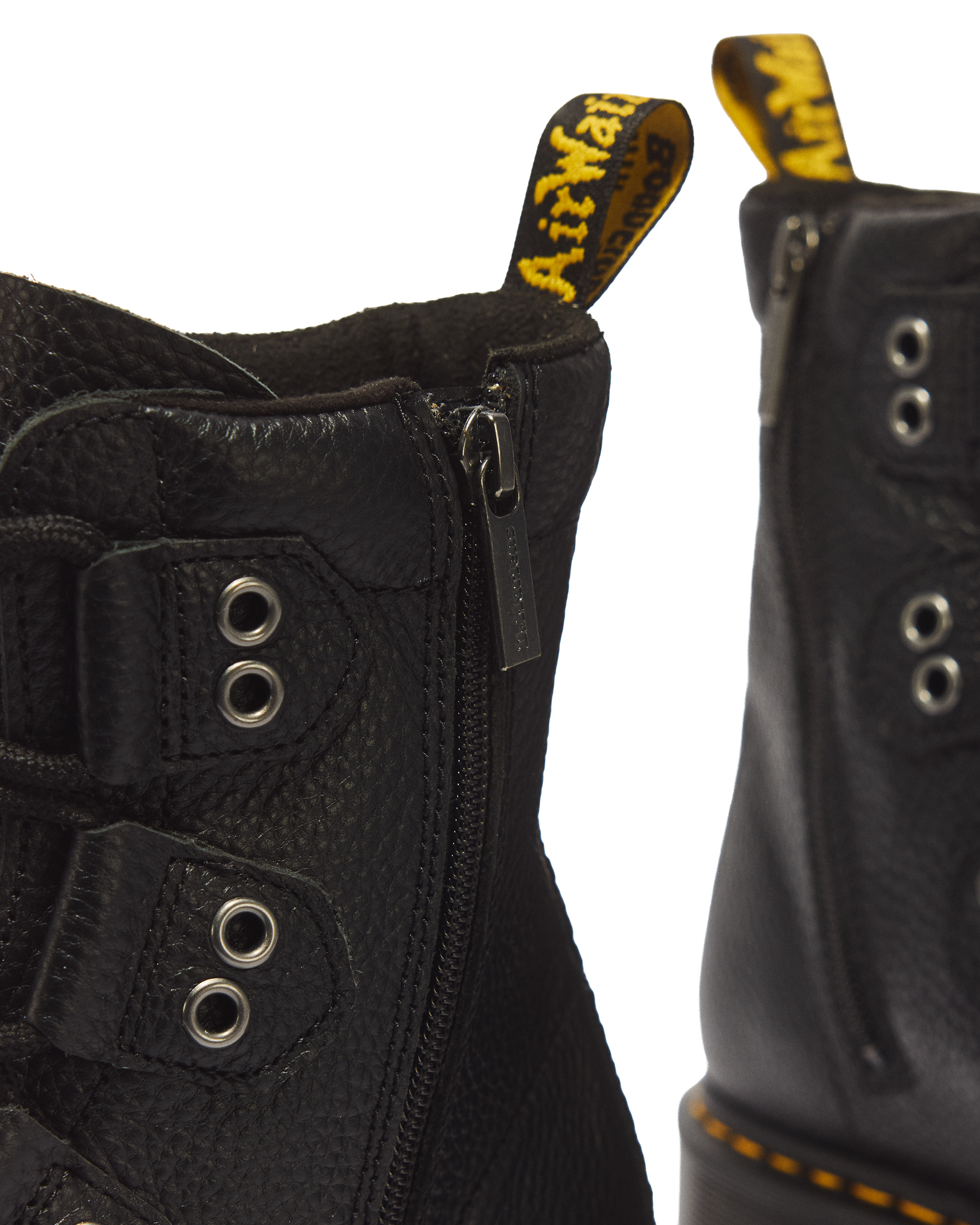 BOOTS 1460 BEX EN CUIR SOUPLE À LACETS 