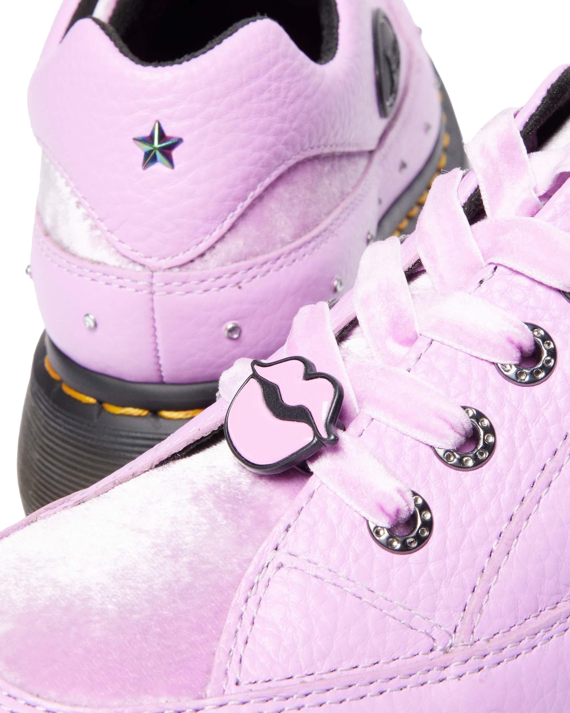 ドクターマーチン　BUZZBRATZ 5ホールシューズ　UK4 ブラッツコラボ Buzz Bratz 5-Eye Leather Shoes in Bratz Purple | Dr. Martens™