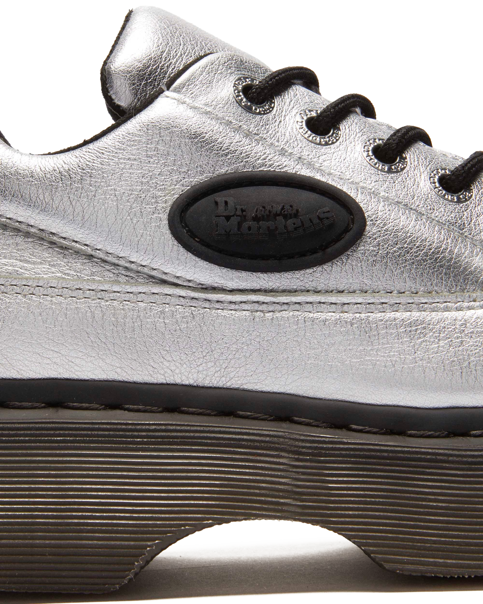 Zapatos Buzz de piel metalizada con 5 ojales