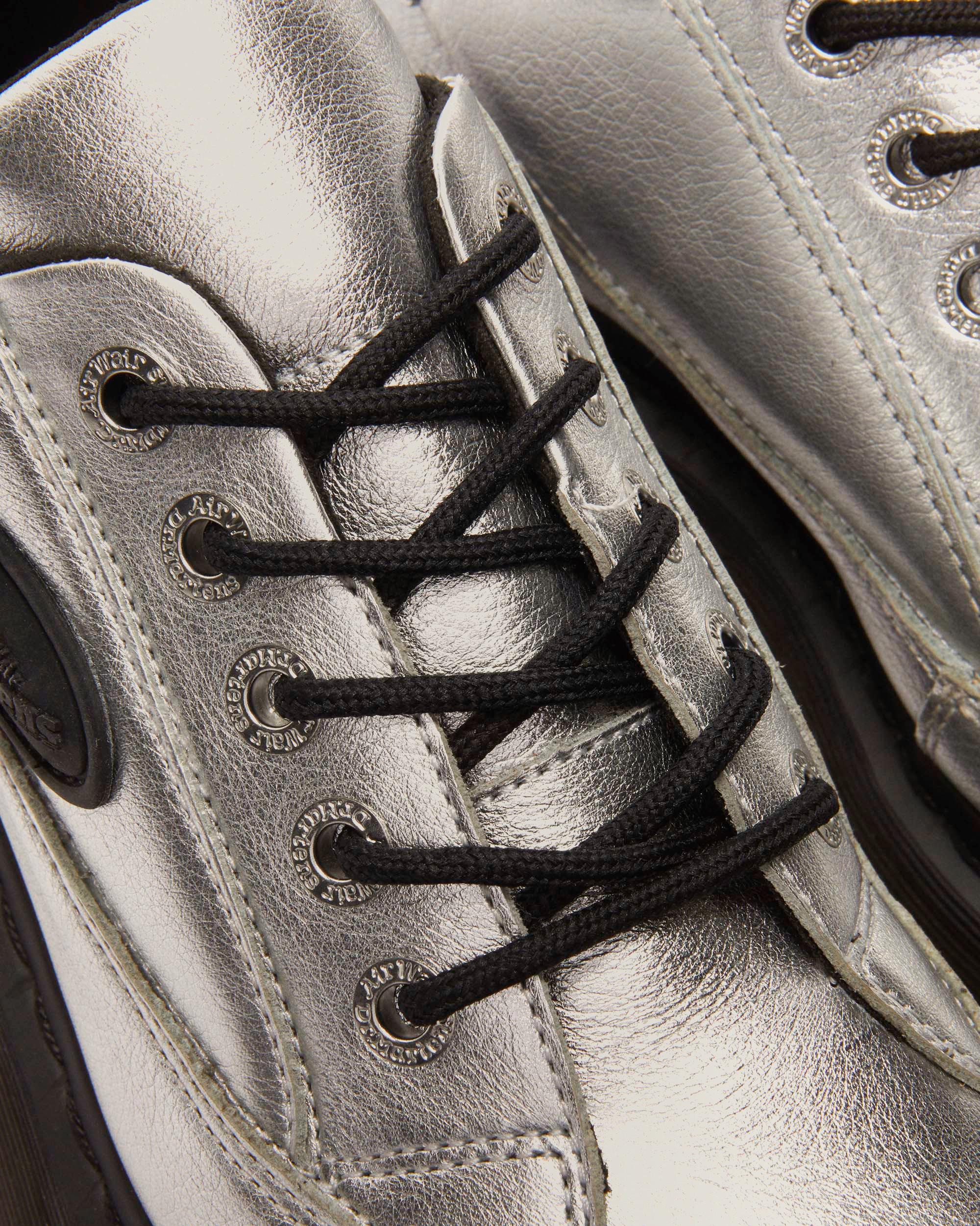 Zapatos Buzz de piel metalizada con 5 ojales