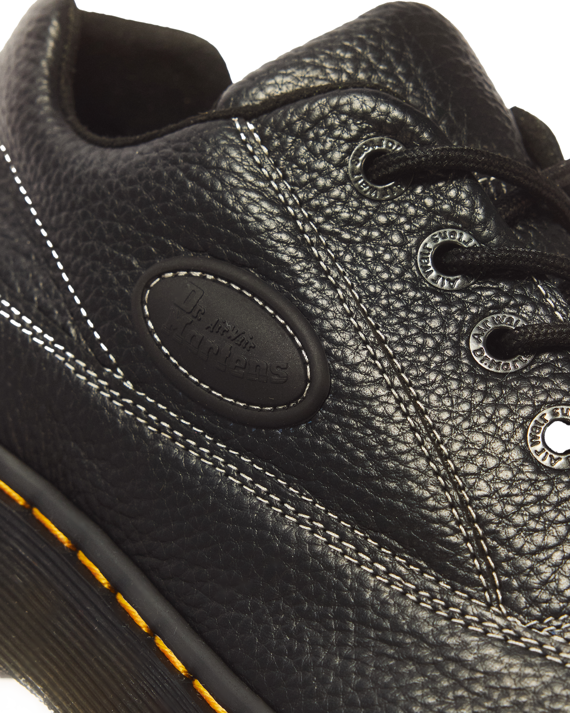 Buzz 5-eye Milled Nappa Leather Shoes in BLACK | Dr. Martens™