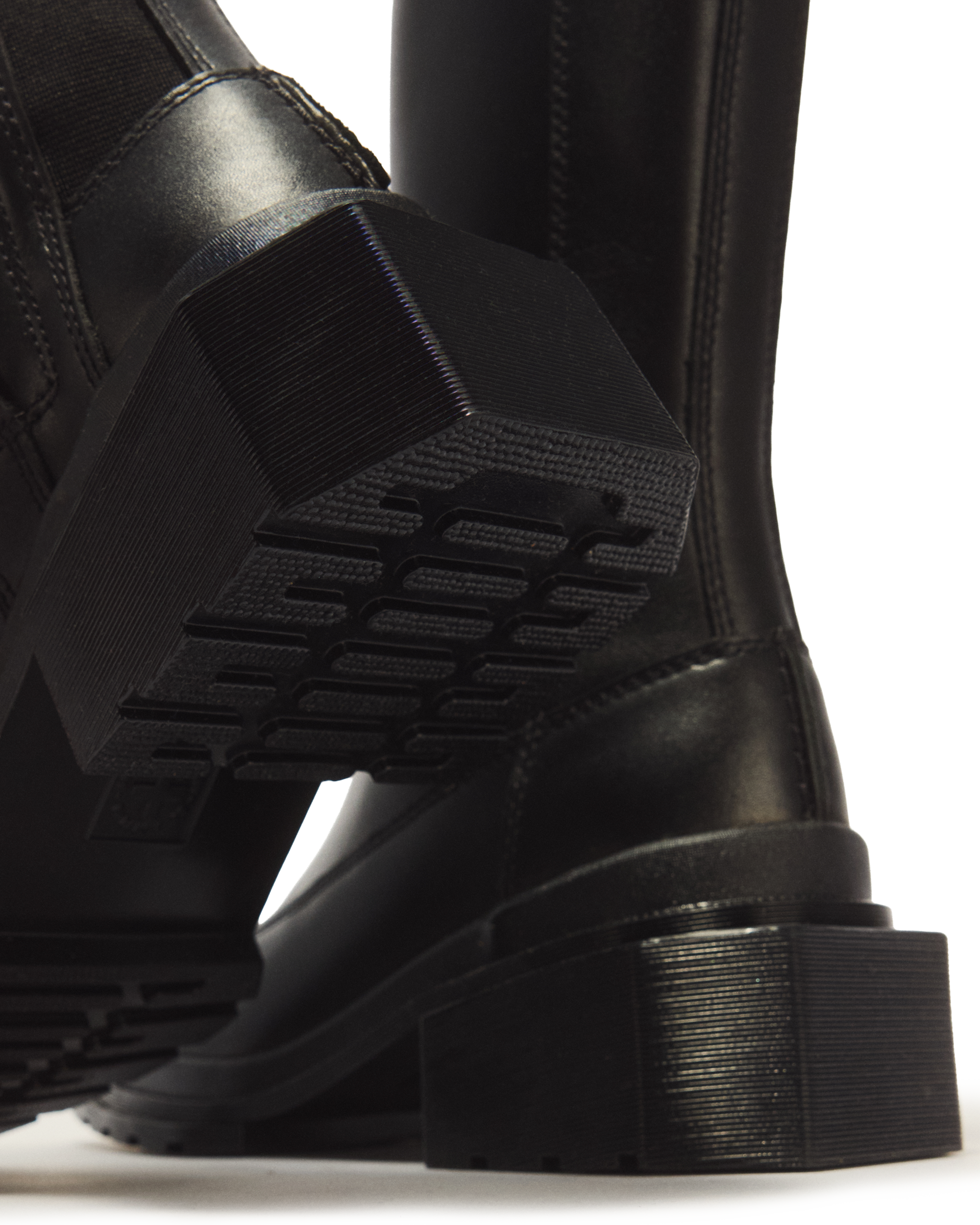 MAYBOLE HI SQUARE TOE LEATHER CHELSEA BOOTS