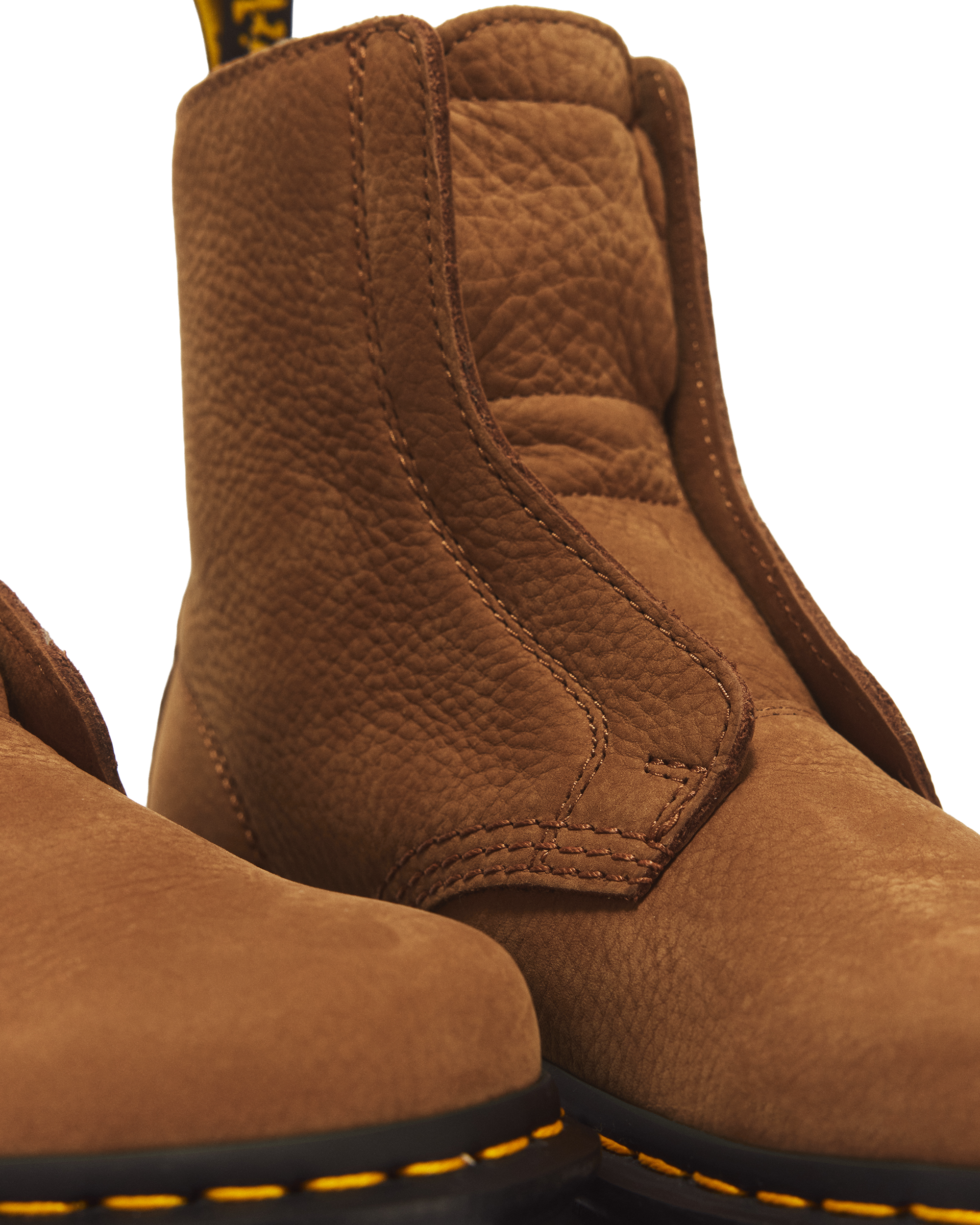 BOTAS ZEBZAG LACELESS DE PIEL NUBUCK CON FORRO
