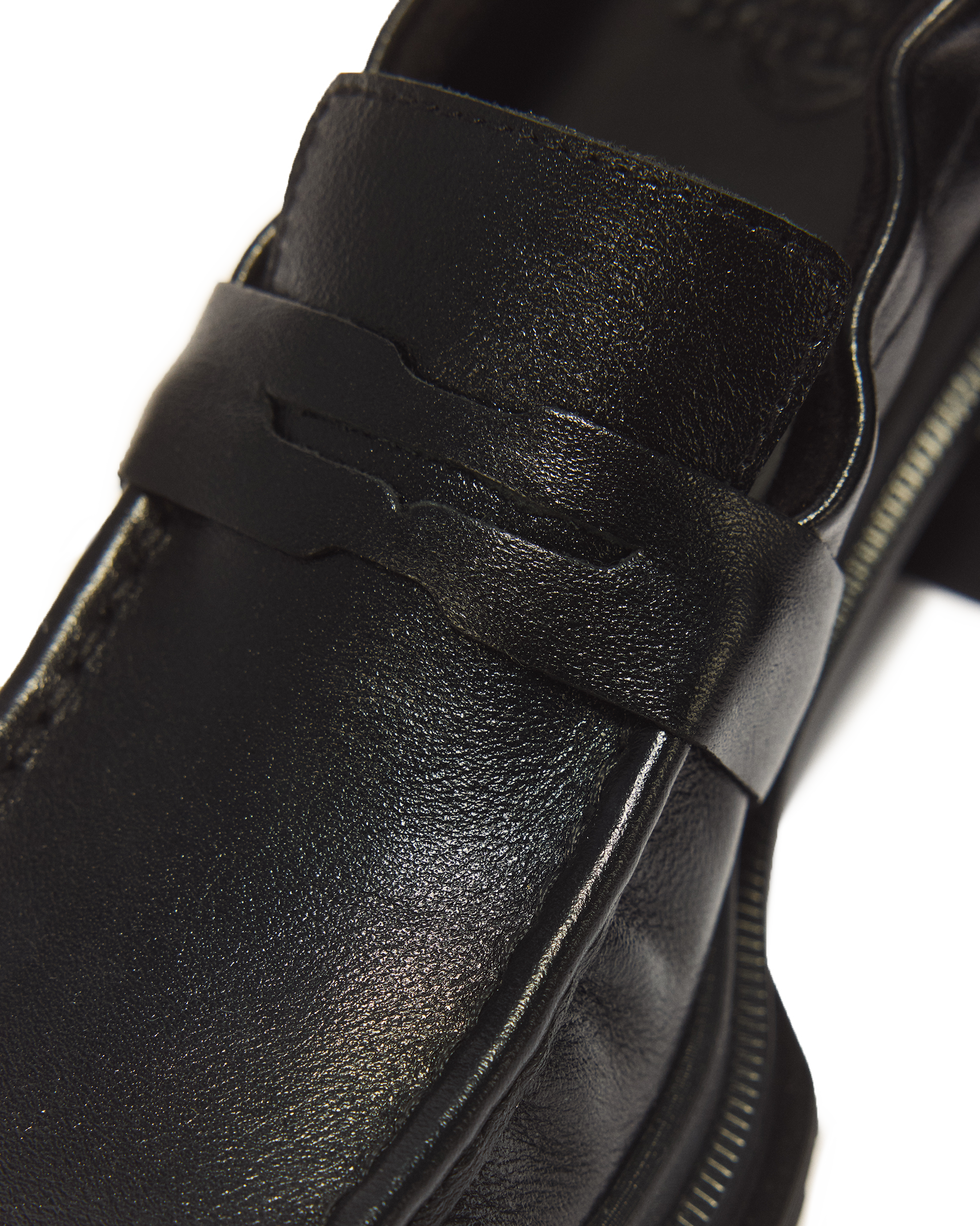 MAYBOLE LEREN LOAFERS MET RUCHES EN VIERKANTE NEUS
