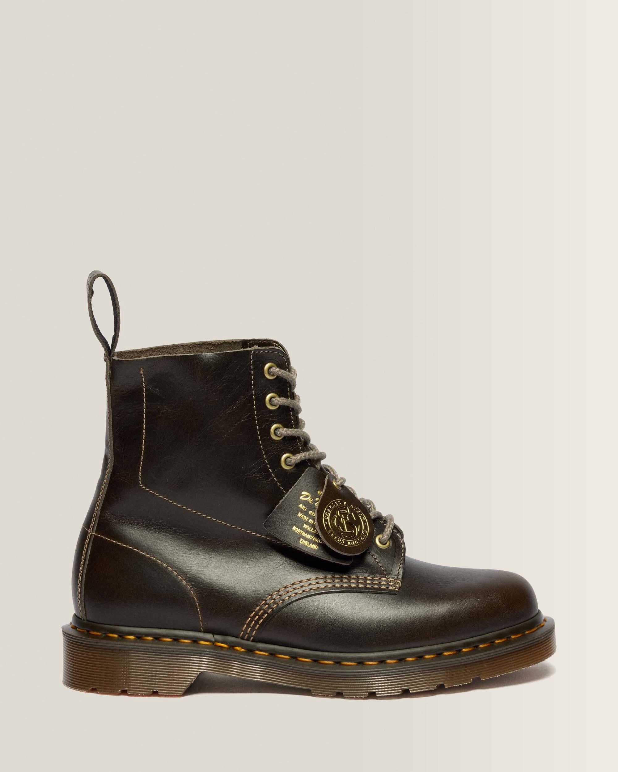 1460 Classic Calf Leather Boots