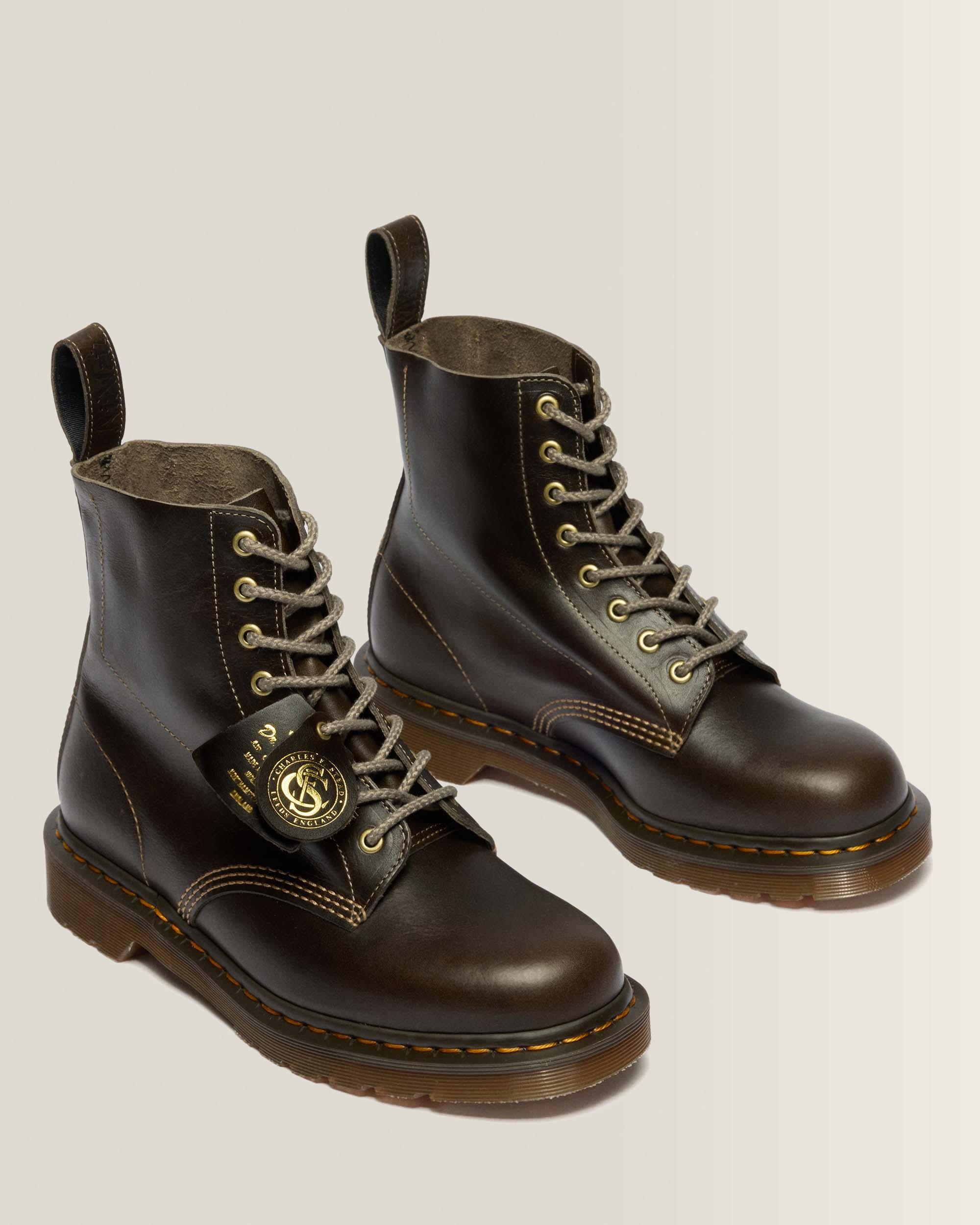 1460 Classic Calf Leather Boots