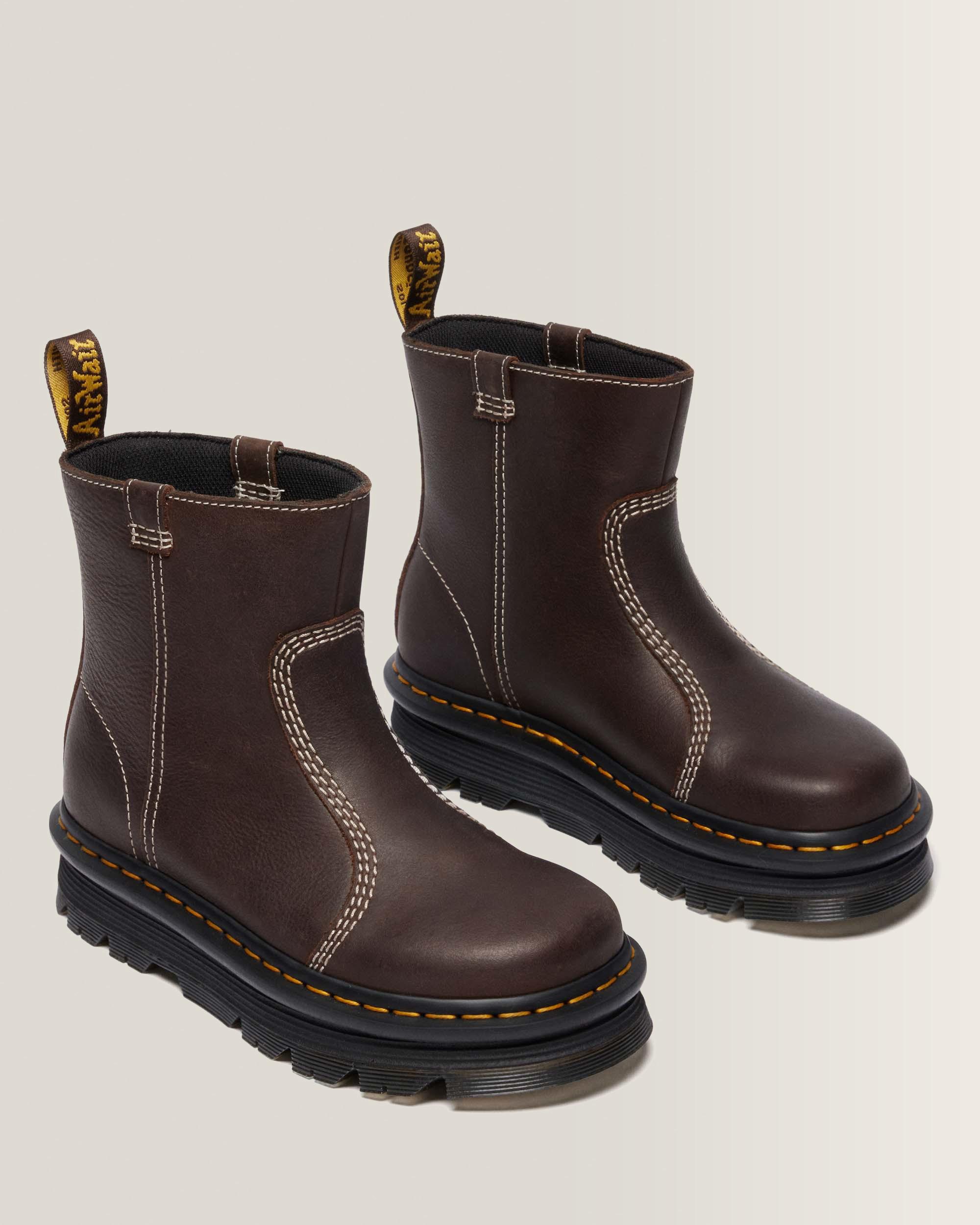 Dr.Martens ZEBZAG エンジニア　ブーツ Zebzag Rigger Slip on Leather Boots in Dark Brown | Dr. Martens™