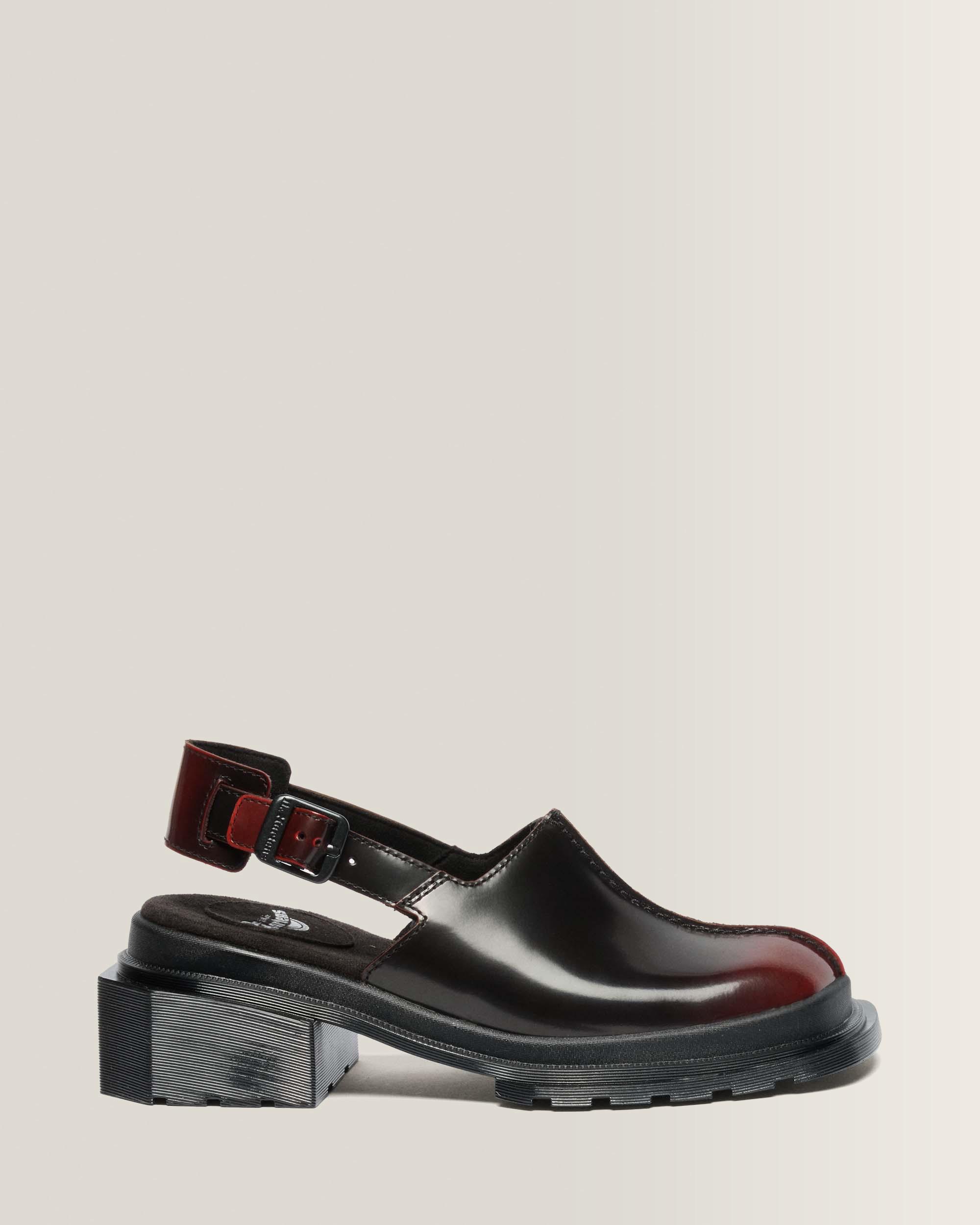 【新品未使用】　Dr.Martens MAYBOLE ミュール Maybole Square Toe Rub Off Leather Mules in Cherry Red Arcadia