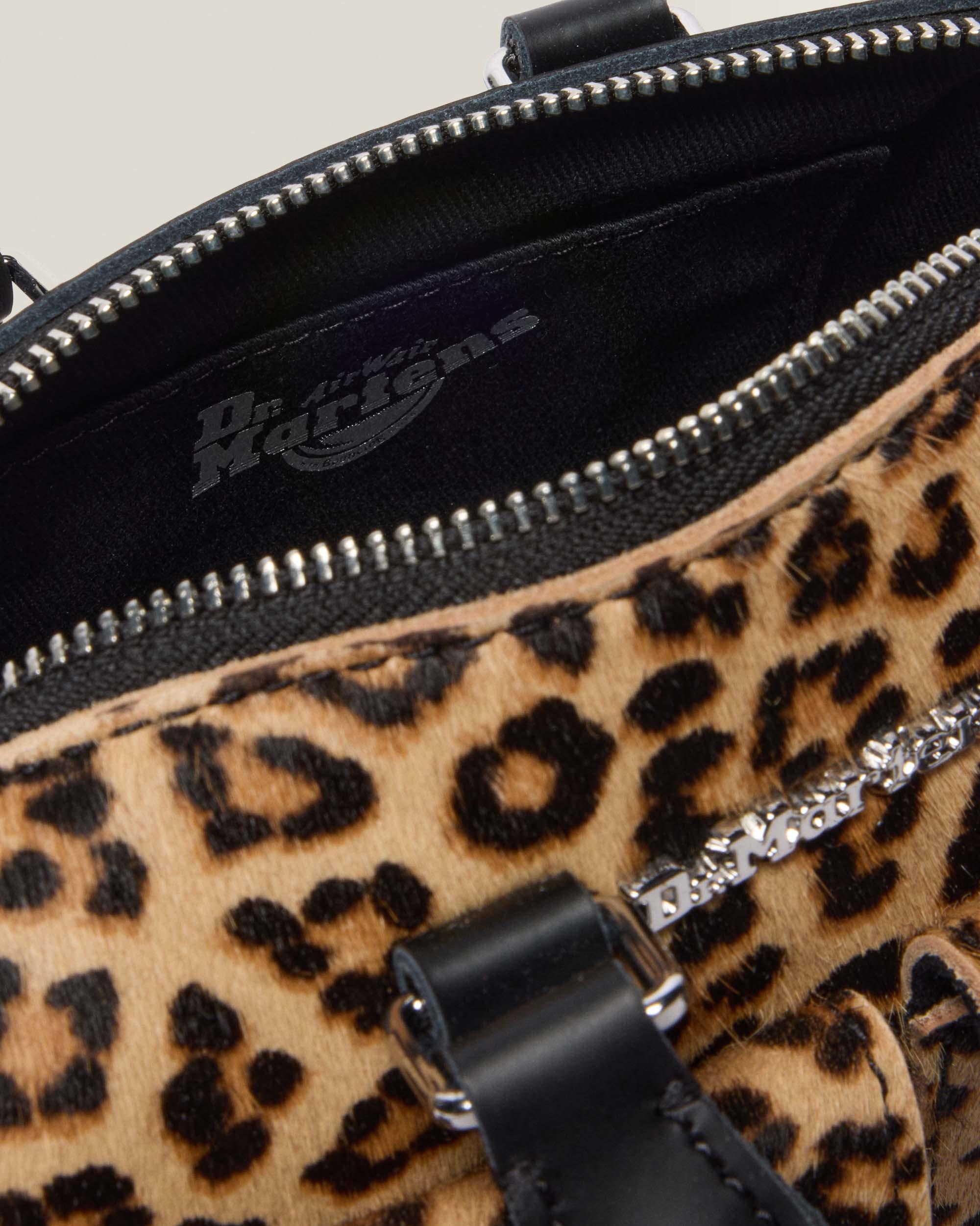 Mini borsa con manici in pelle leopardata