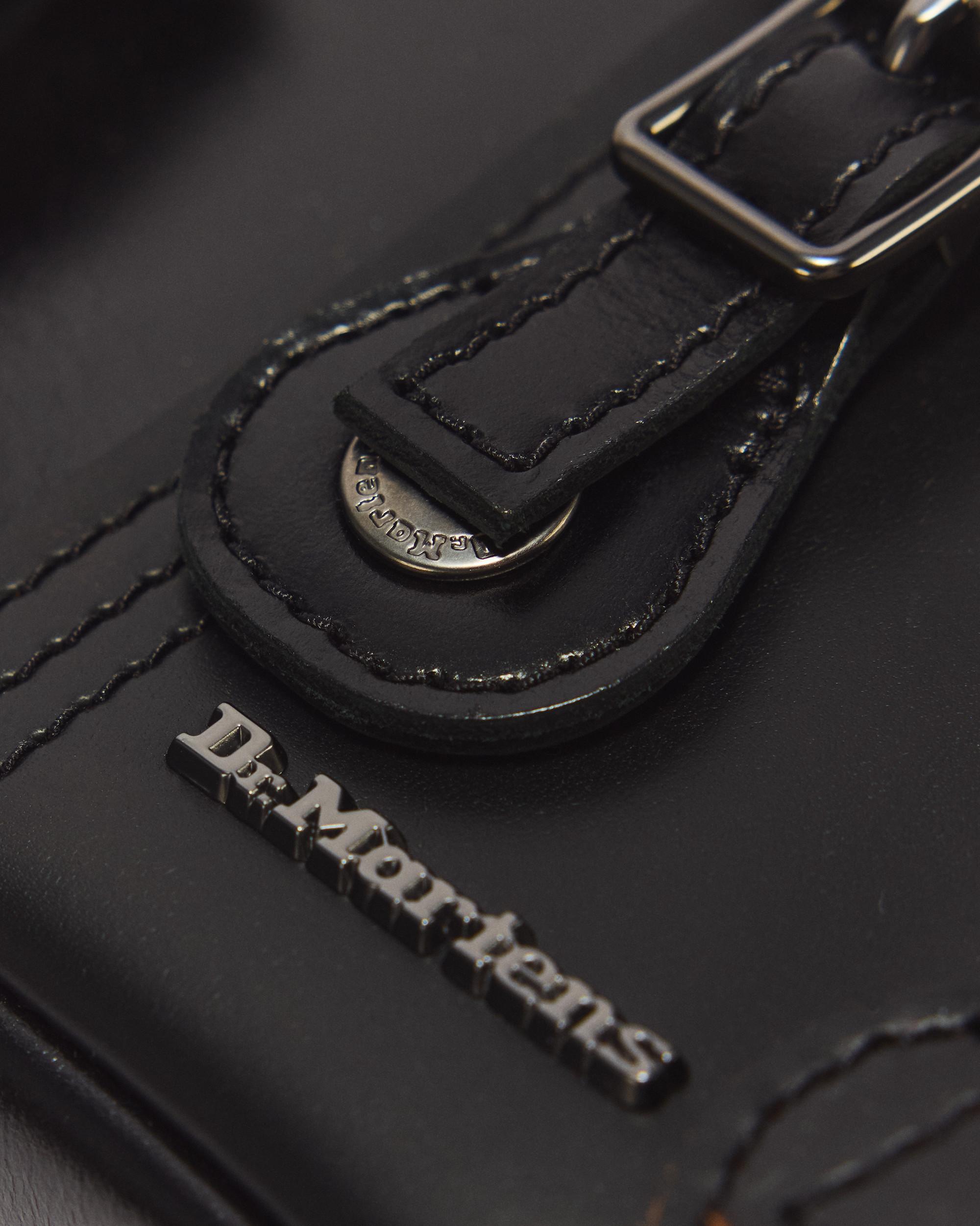 1460 Leather Baguette Shoulder Bag in BLACK | Dr. Martens™