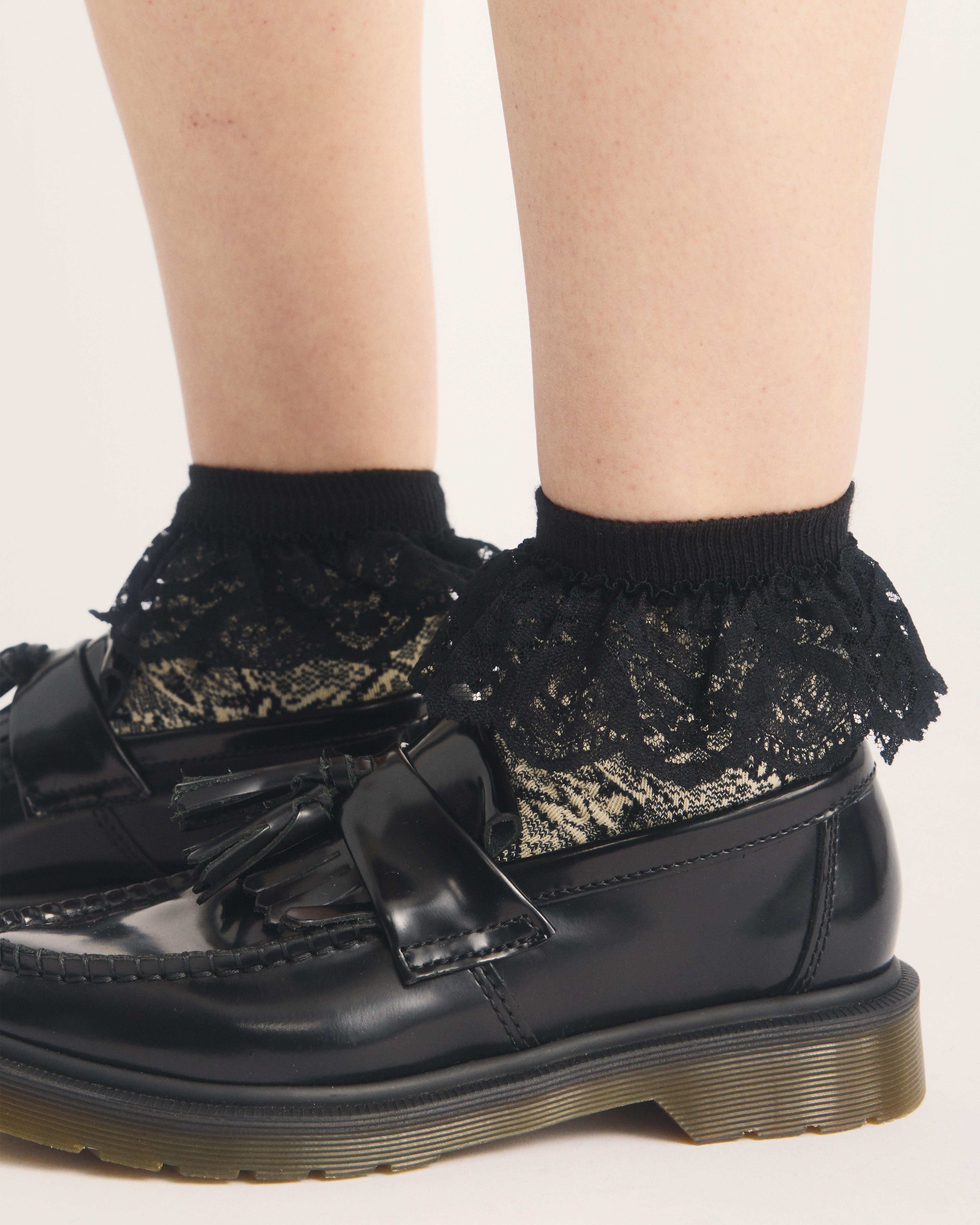 Snake Frill Socks in CREAM+BLACK | Dr. Martens™