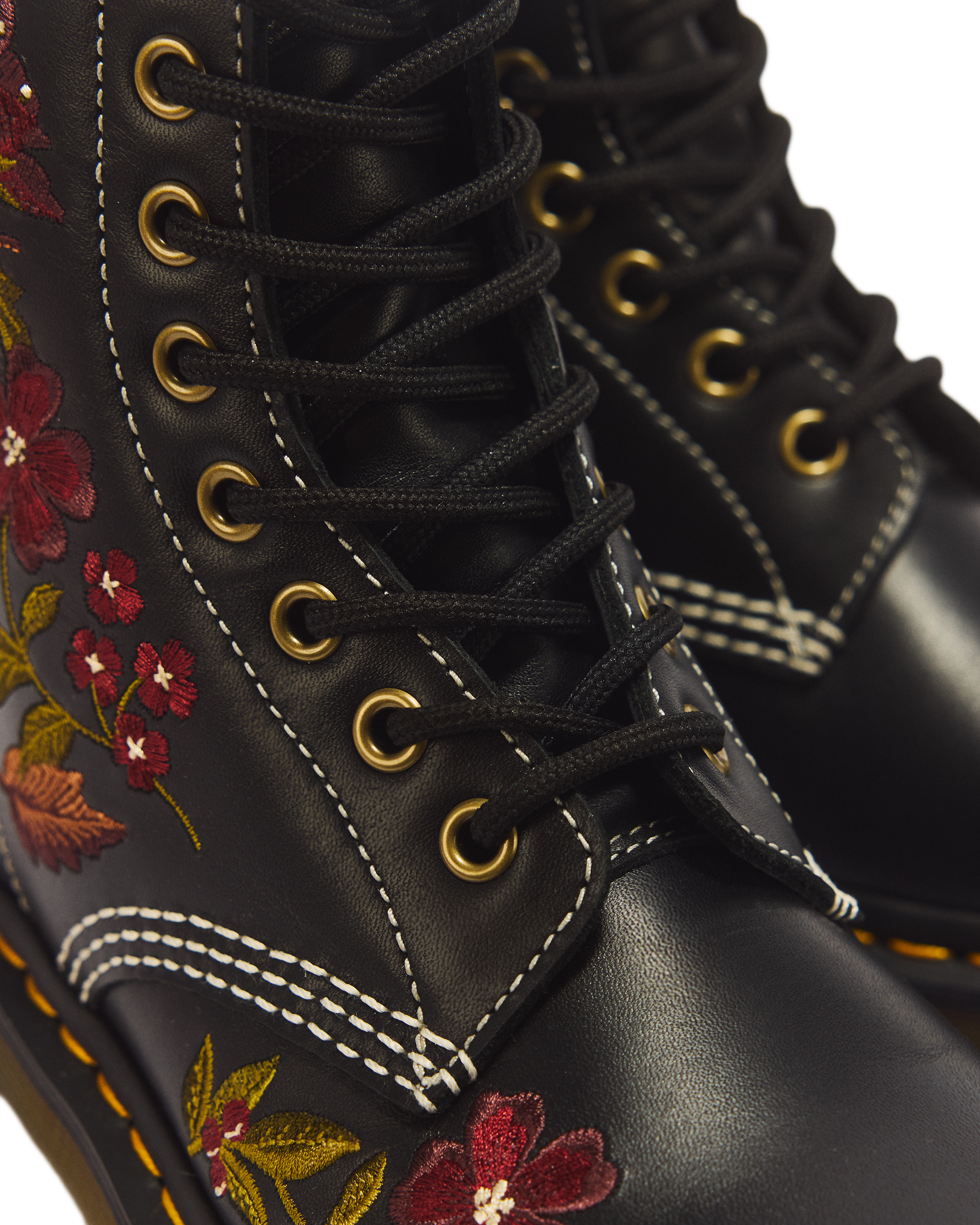 1460 Pascal Floral 8 Eye Wanama Leather Lace Up Boots in BLACK