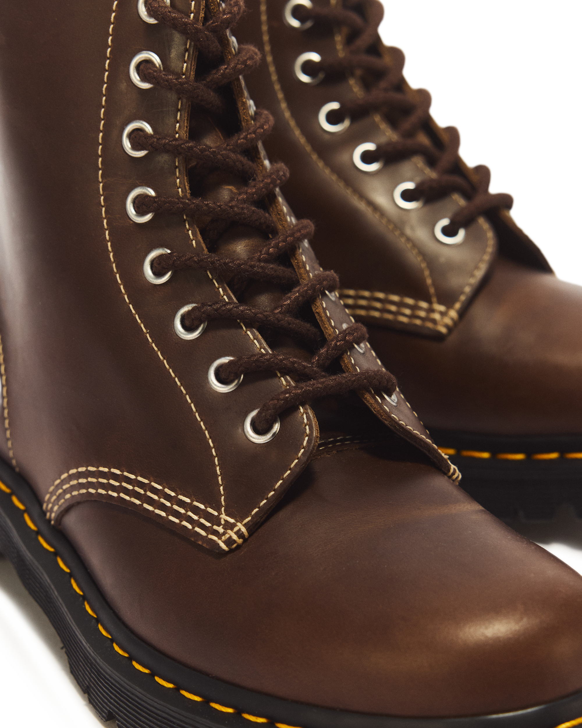 1460 Pascal Ben 8 Eye Mayhem Leather Boots in FOSSIL BROWN | Dr