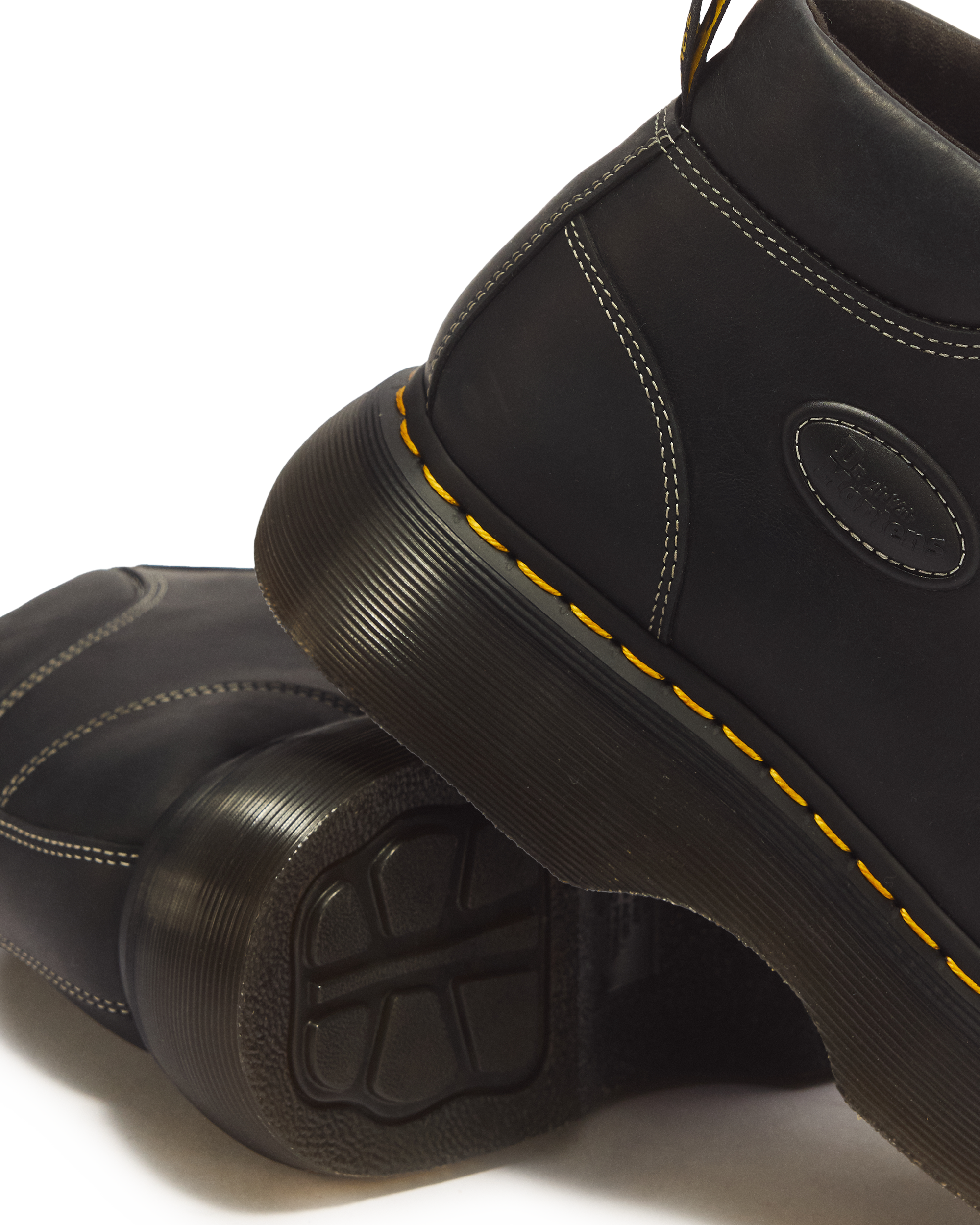 Botines Buzz de piel Wyoming con 6 ojales